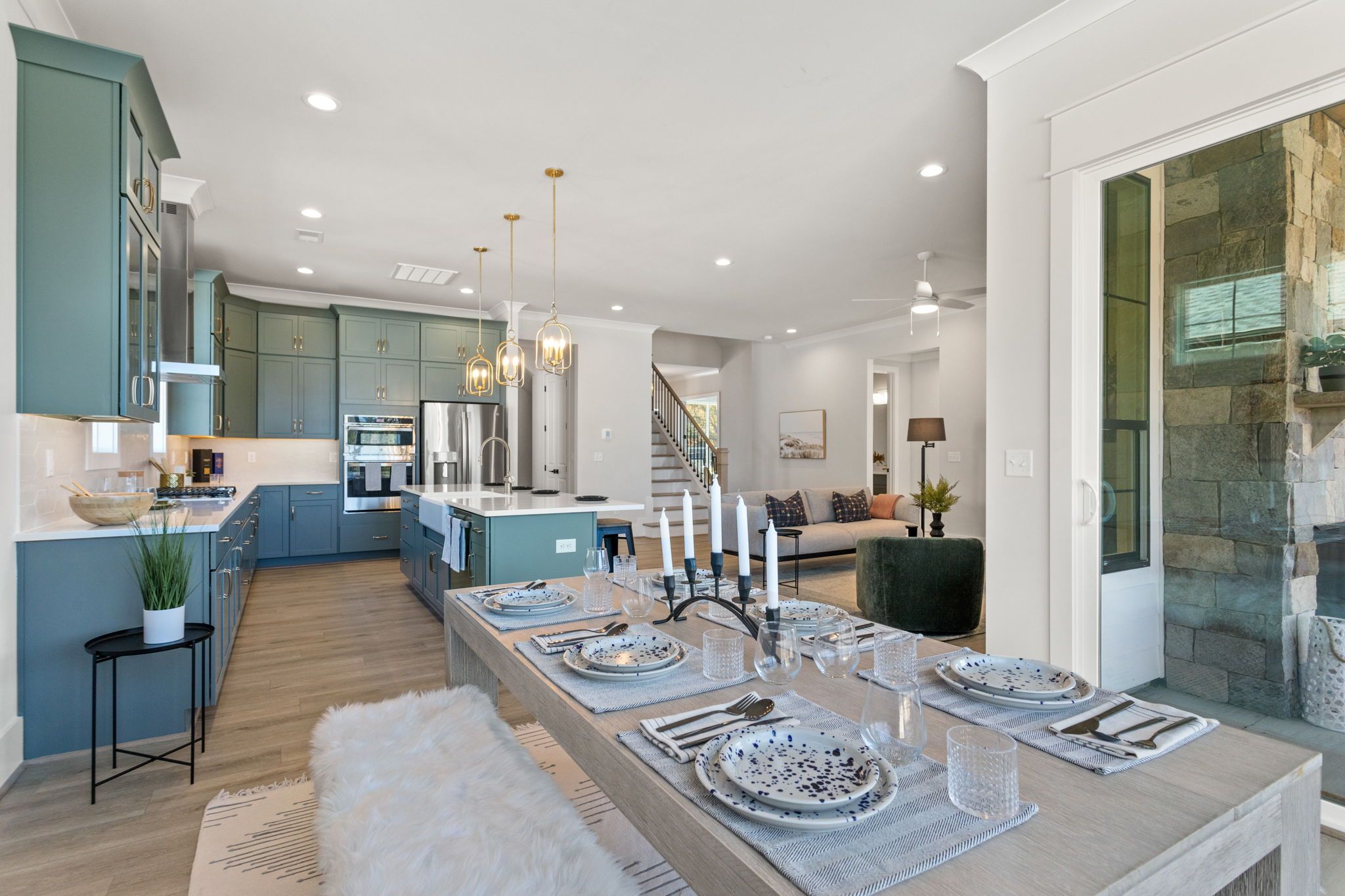 Aurora C - Dining Room 2