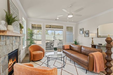 Craftsman II - Living Room 1
