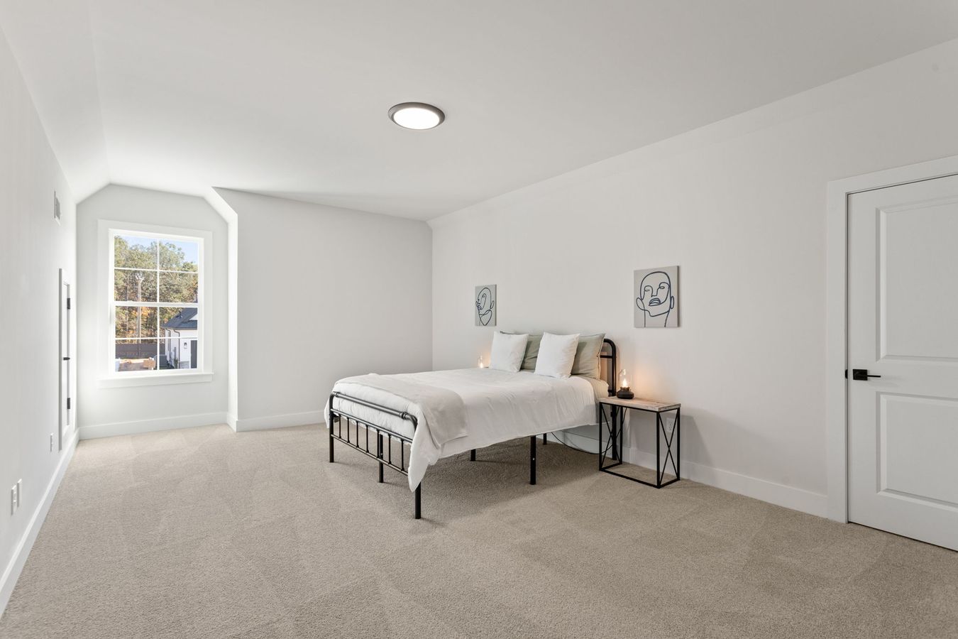 Aurora C - Bedroom