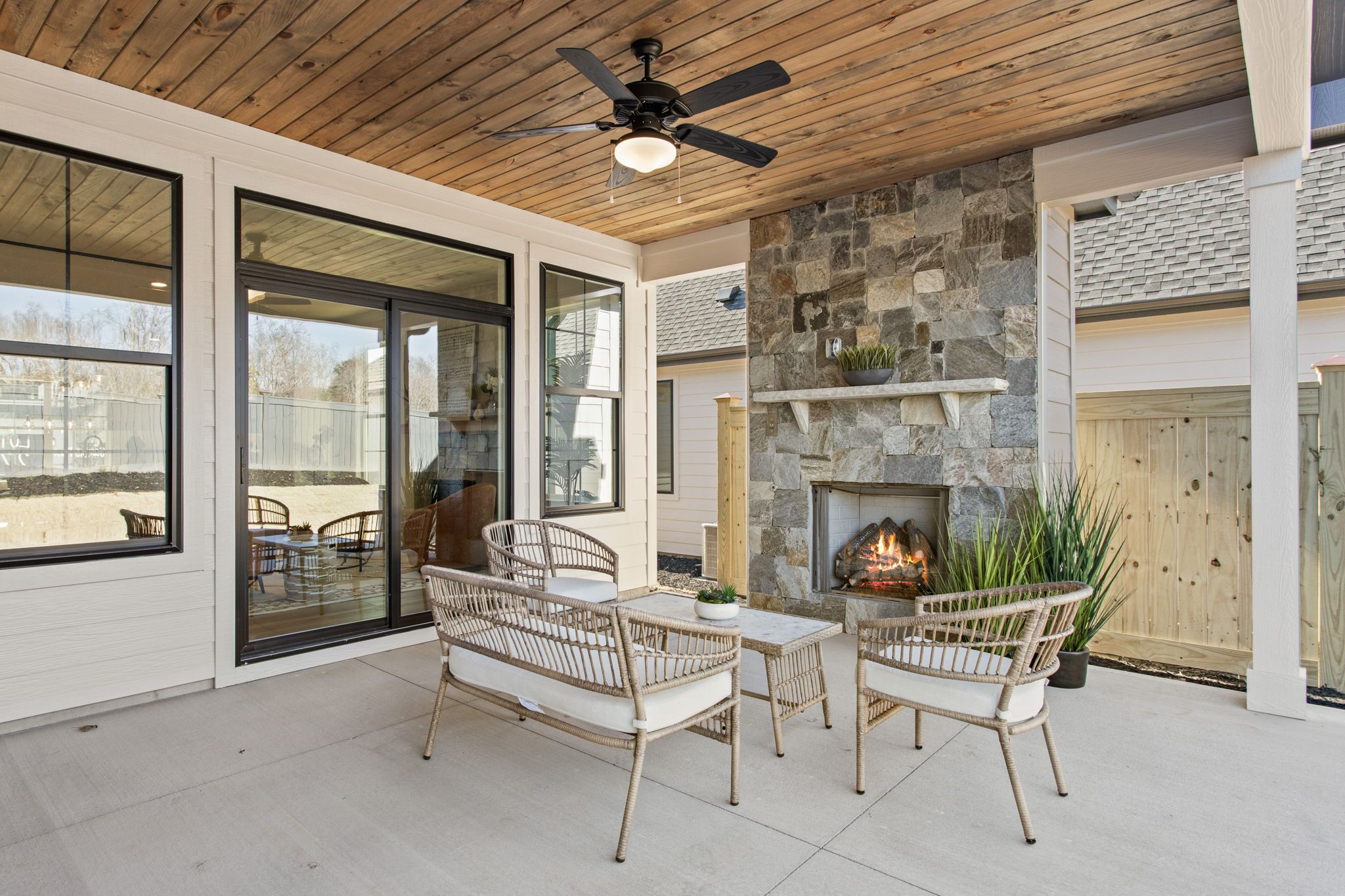 Craftsman II - Back Patio