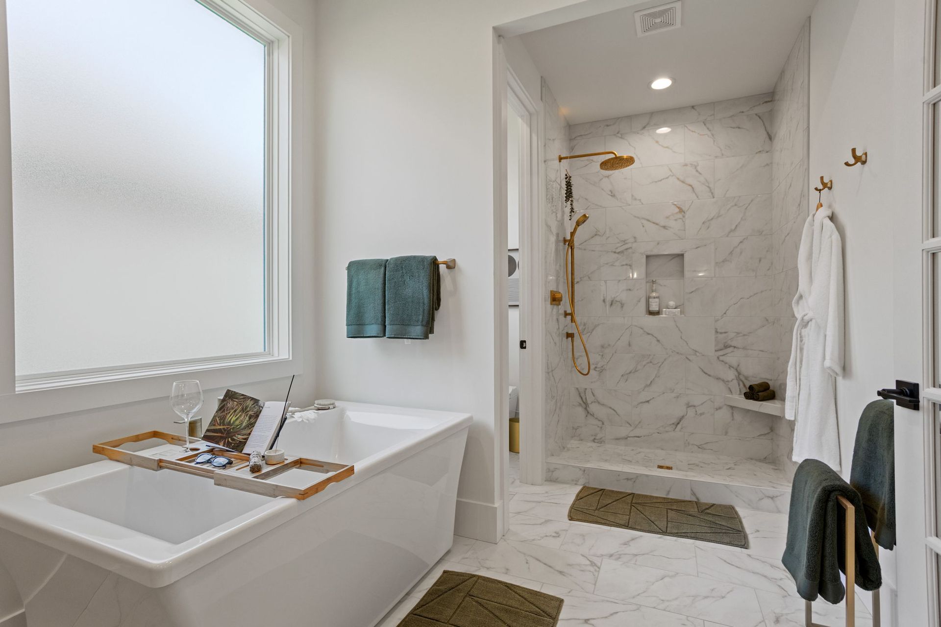 Baltic - Primary Bath