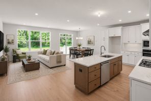 11 Tullow Hill Drive (Sutton Grand)