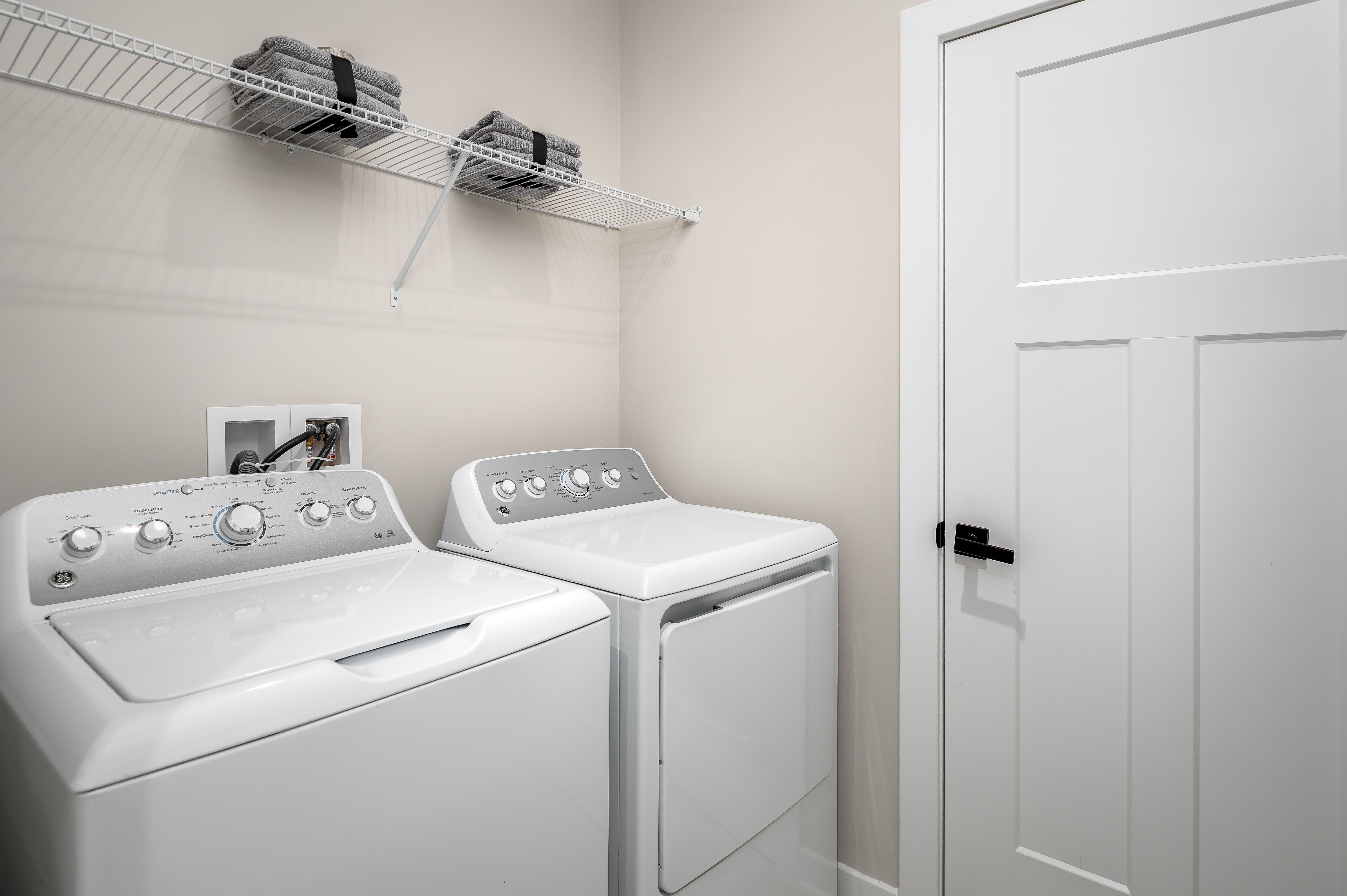 4515 Dakota Place. Woodbridge, VA 22193