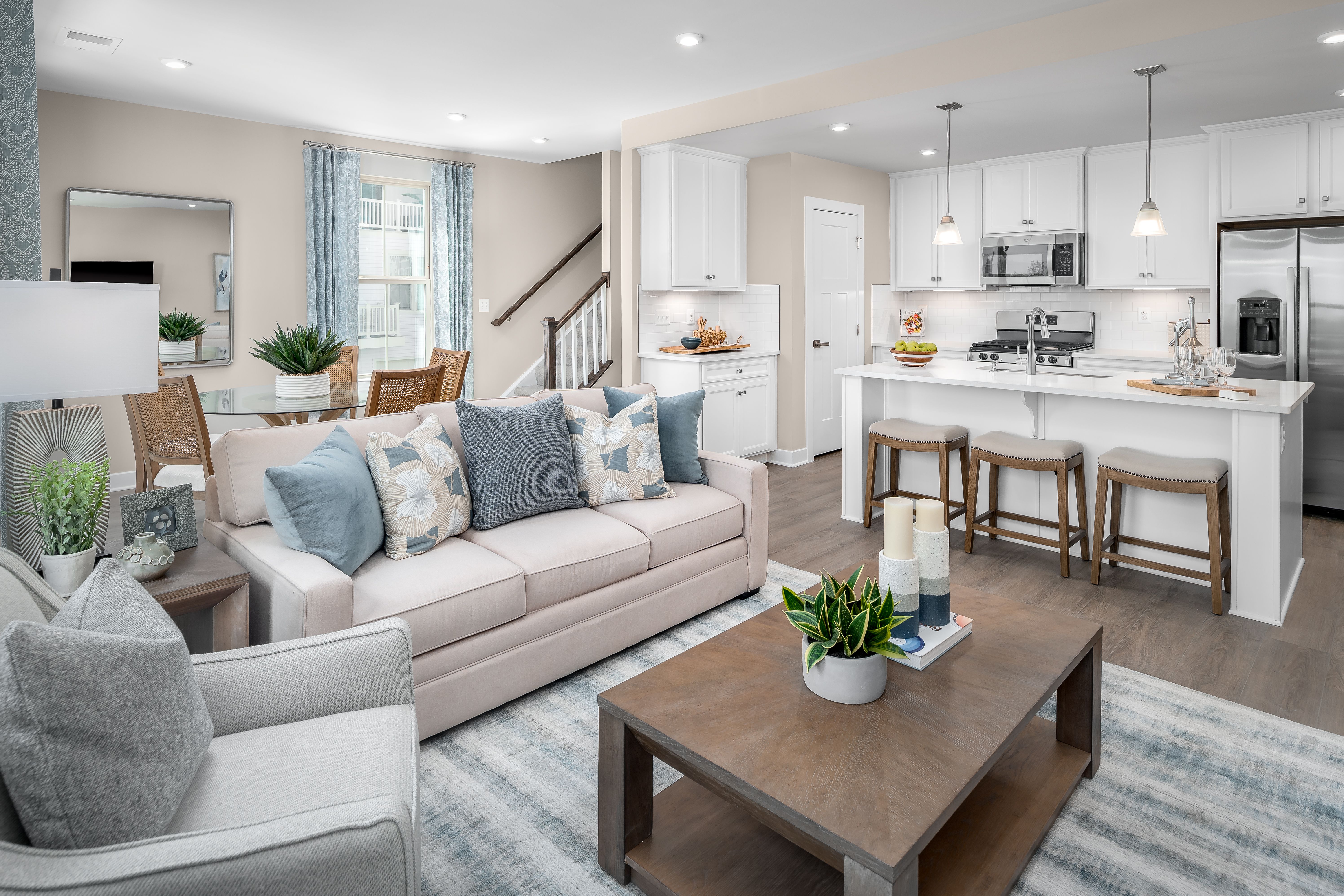 4515 Dakota Place. Woodbridge, VA 22193