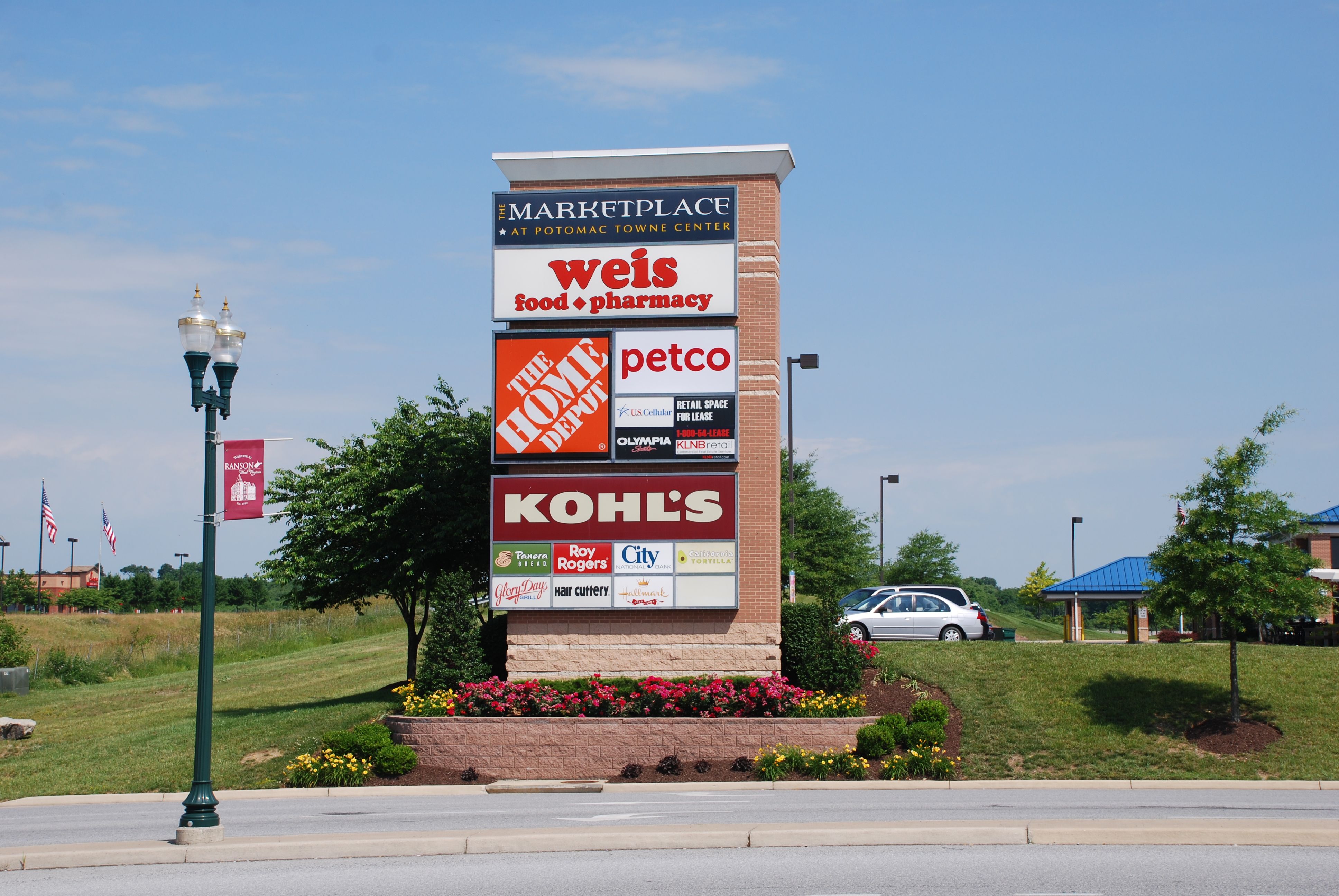 casa en Madison Greens Townhomes por Ryan Homes