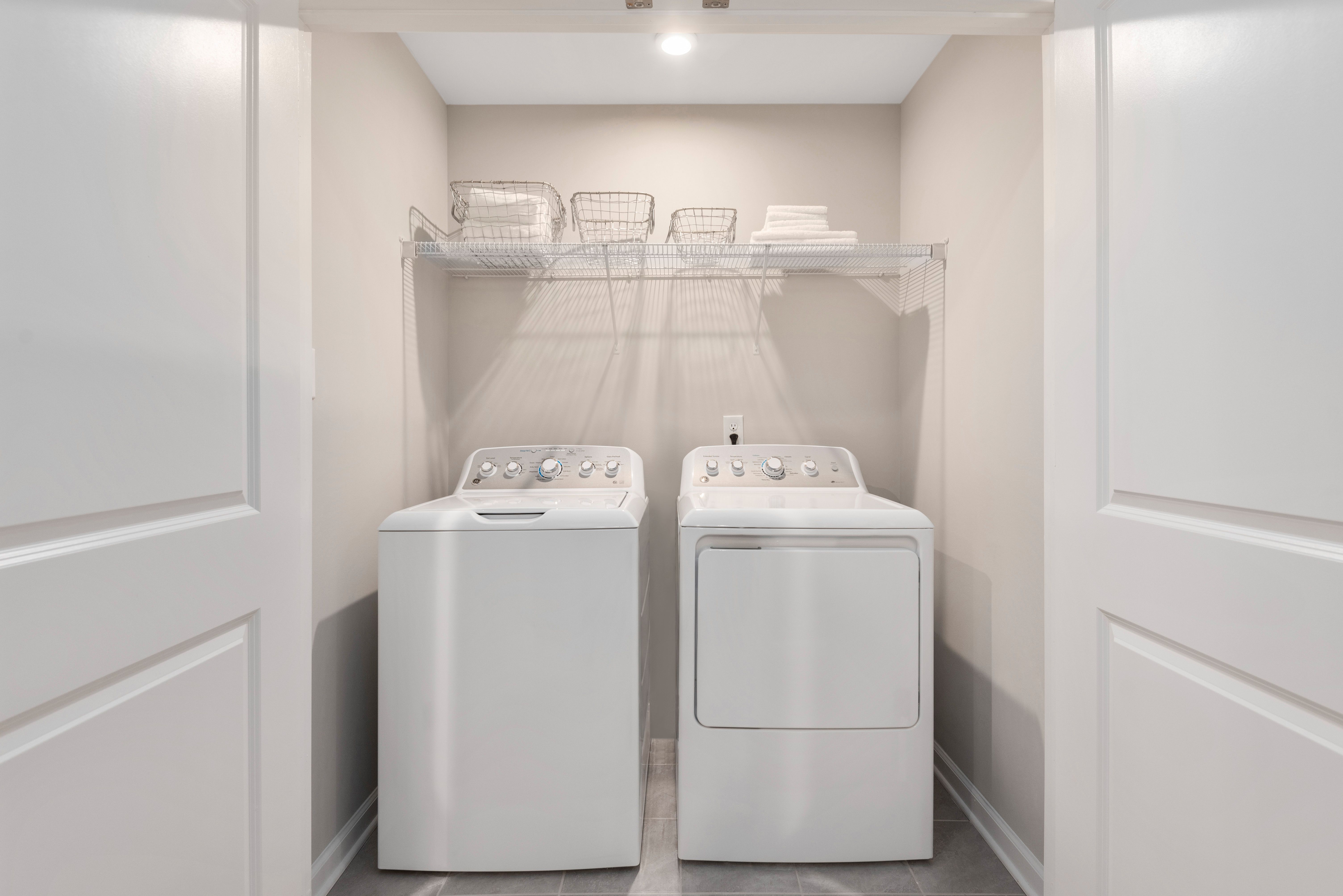 casa en Sunset Creek Townhomes por Ryan Homes