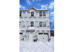 4067 Hemlock Ct (Juniper with Finished Basement)