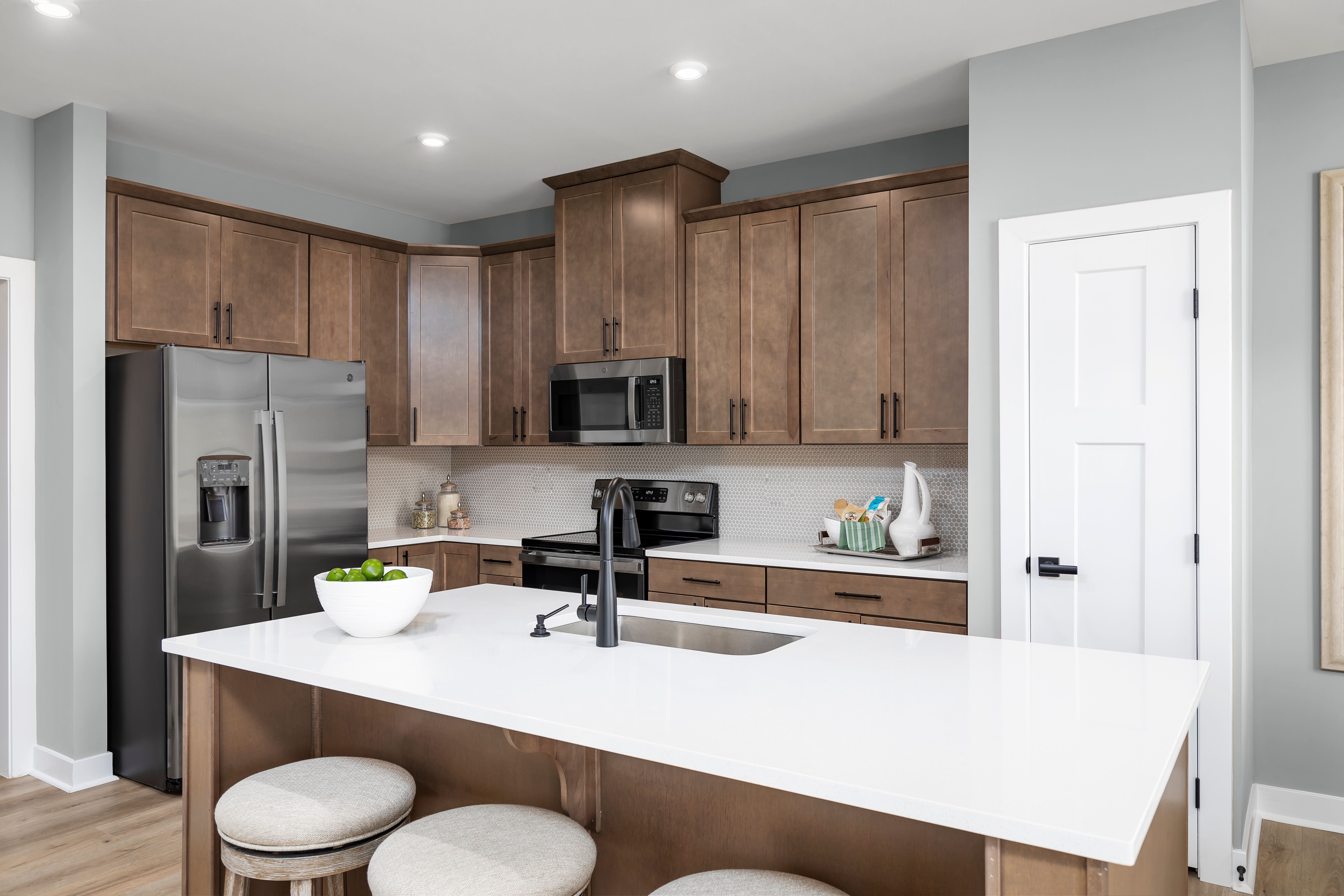 39 Club View Drive. Hoschton, GA 30548