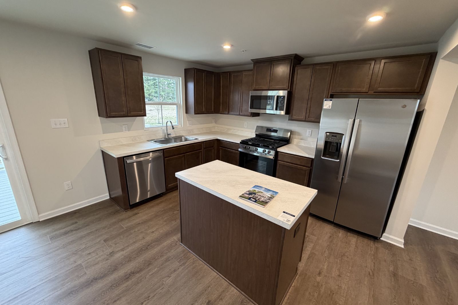 1180 W Walnut Rd E23