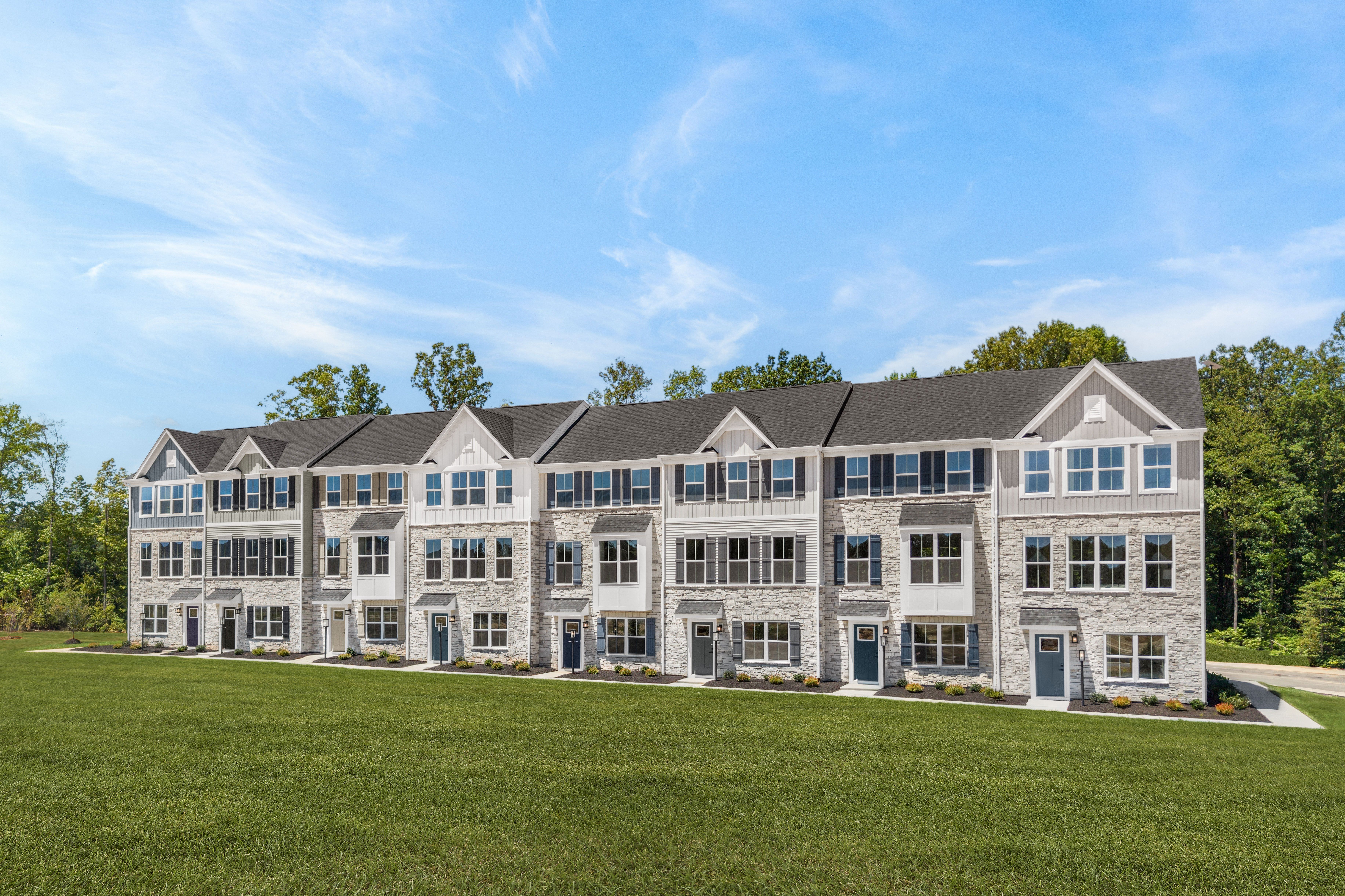 4831 Cloverleigh Drive. Midlothian, VA 23112