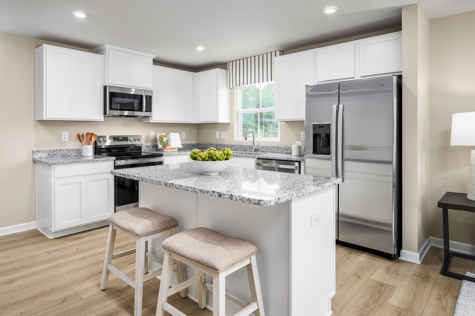 casa en Highland Park Condos por Ryan Homes