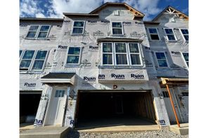 76 Allenhurst Way (Wexford w/ Finished Lower Level)