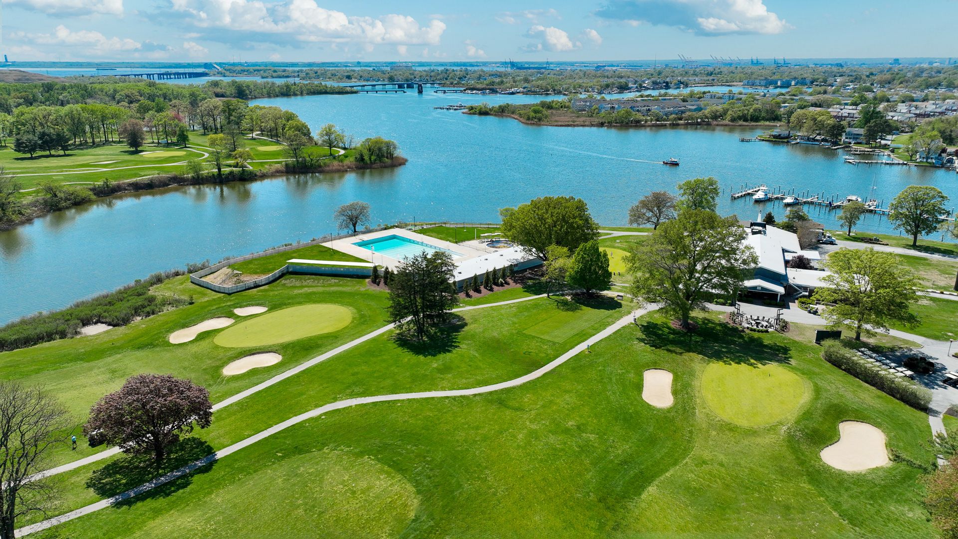 casa en The Cove at Sparrows Point Country Club por Ryan Homes