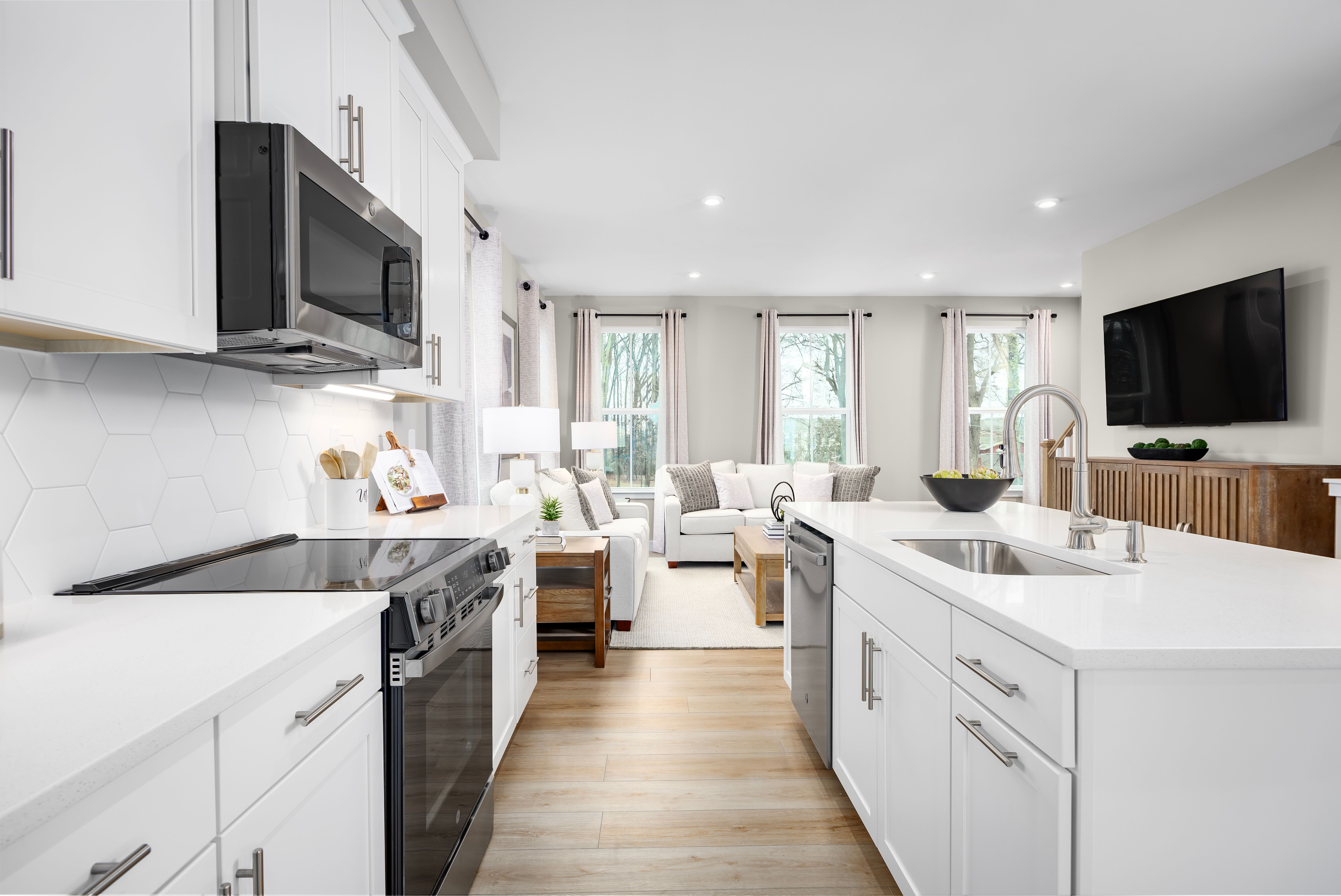 178 Bethlehem Place. Brooklyn Park, MD 21225