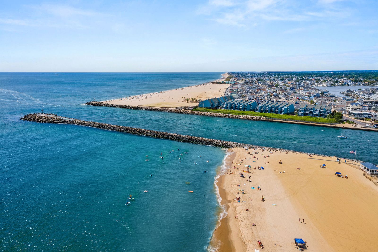 casa en The Villas At Monmouth 55+ por NVHomes