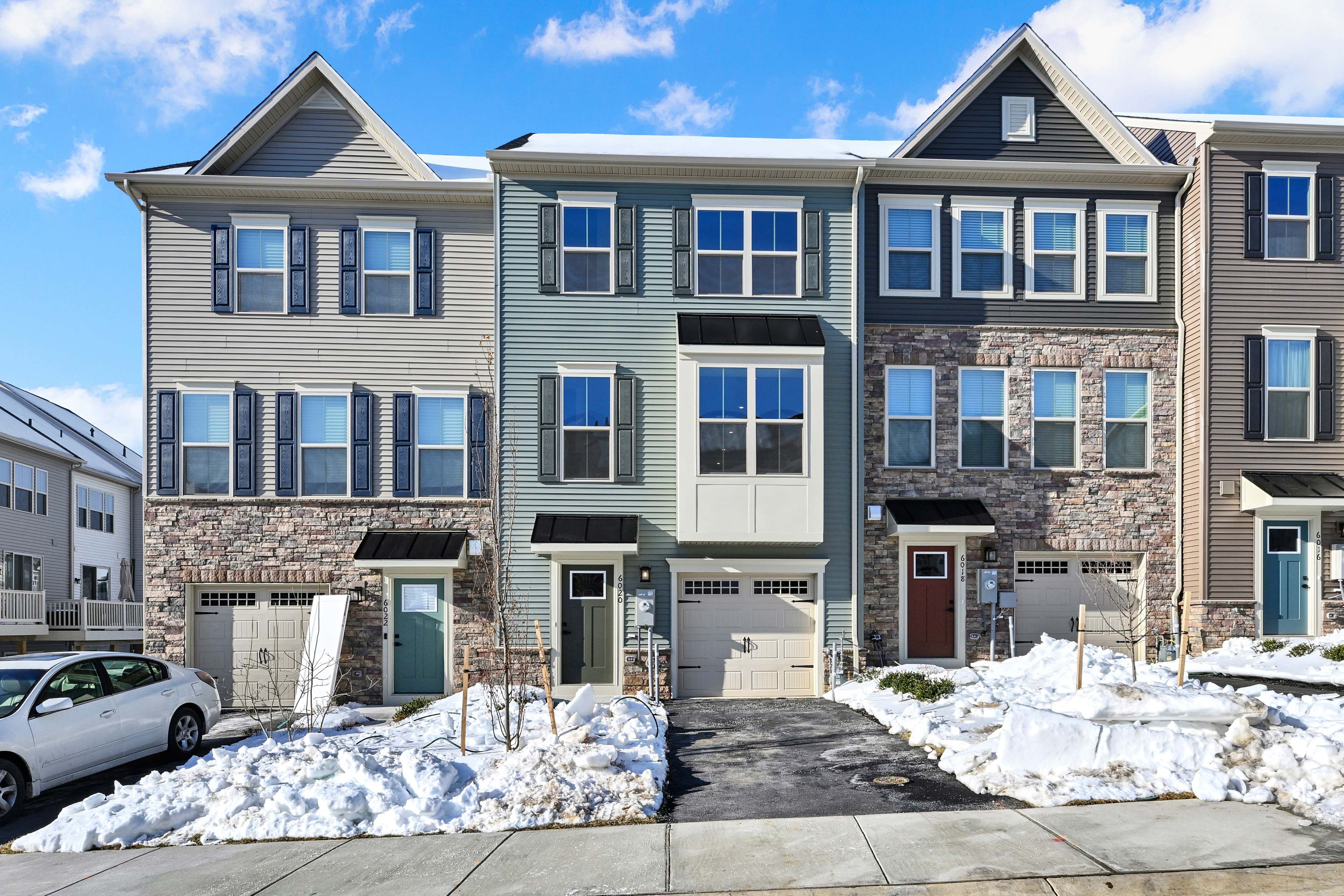 Cedar Hill Townhomes por Ryan Homes en Baltimore Maryland