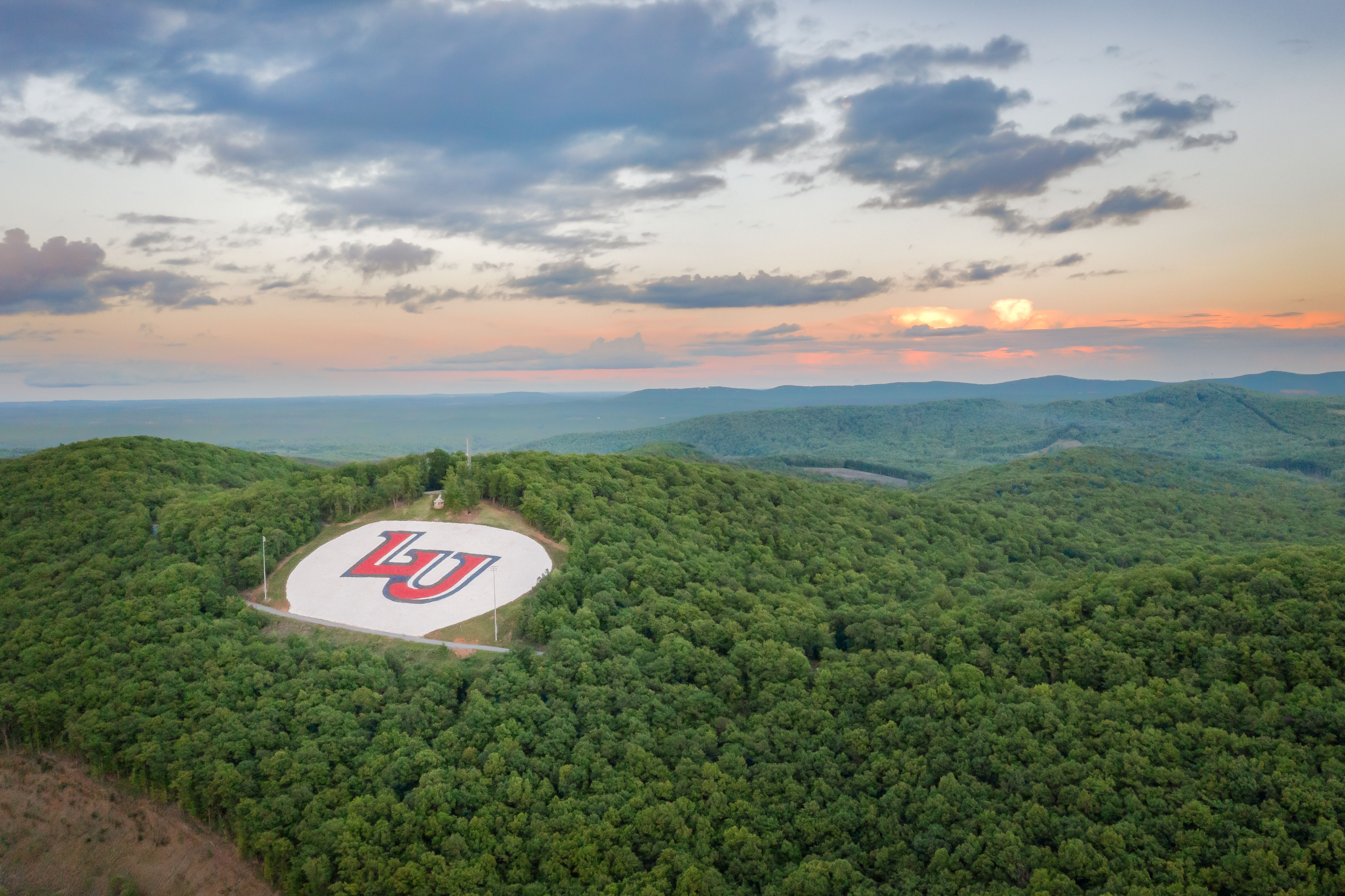 casa en Grove Hill at Locust Thicket por Ryan Homes