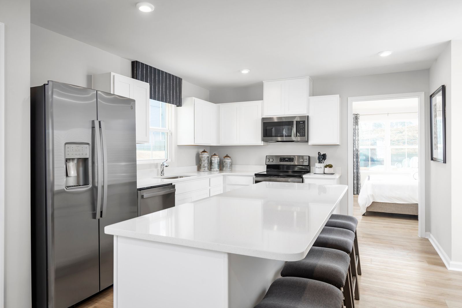 casa en Middle Creek Village Coastal Cottages & Villas por Ryan Homes