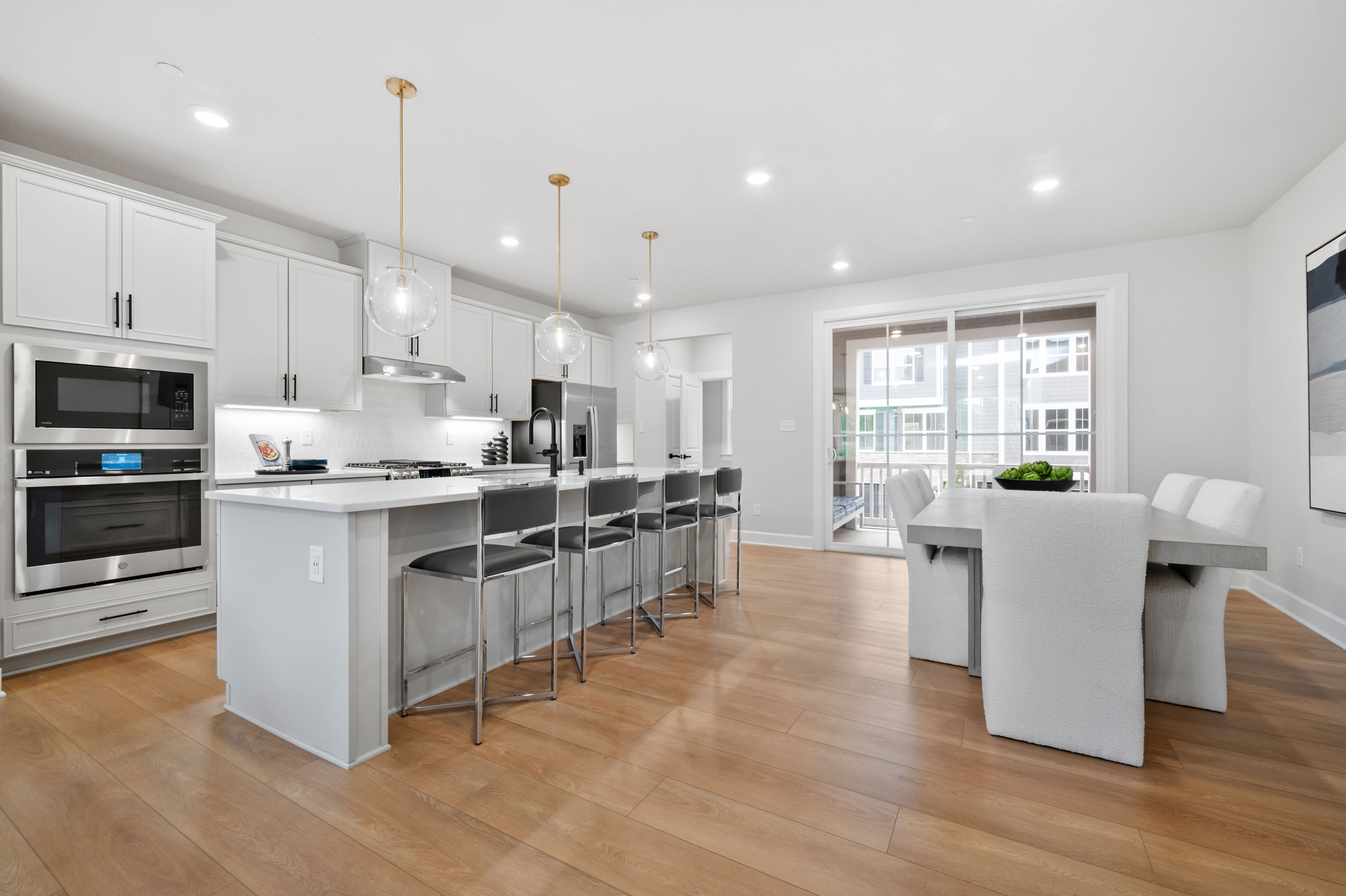 casa en Village at Marketplace Townhomes por HeartlandHomes