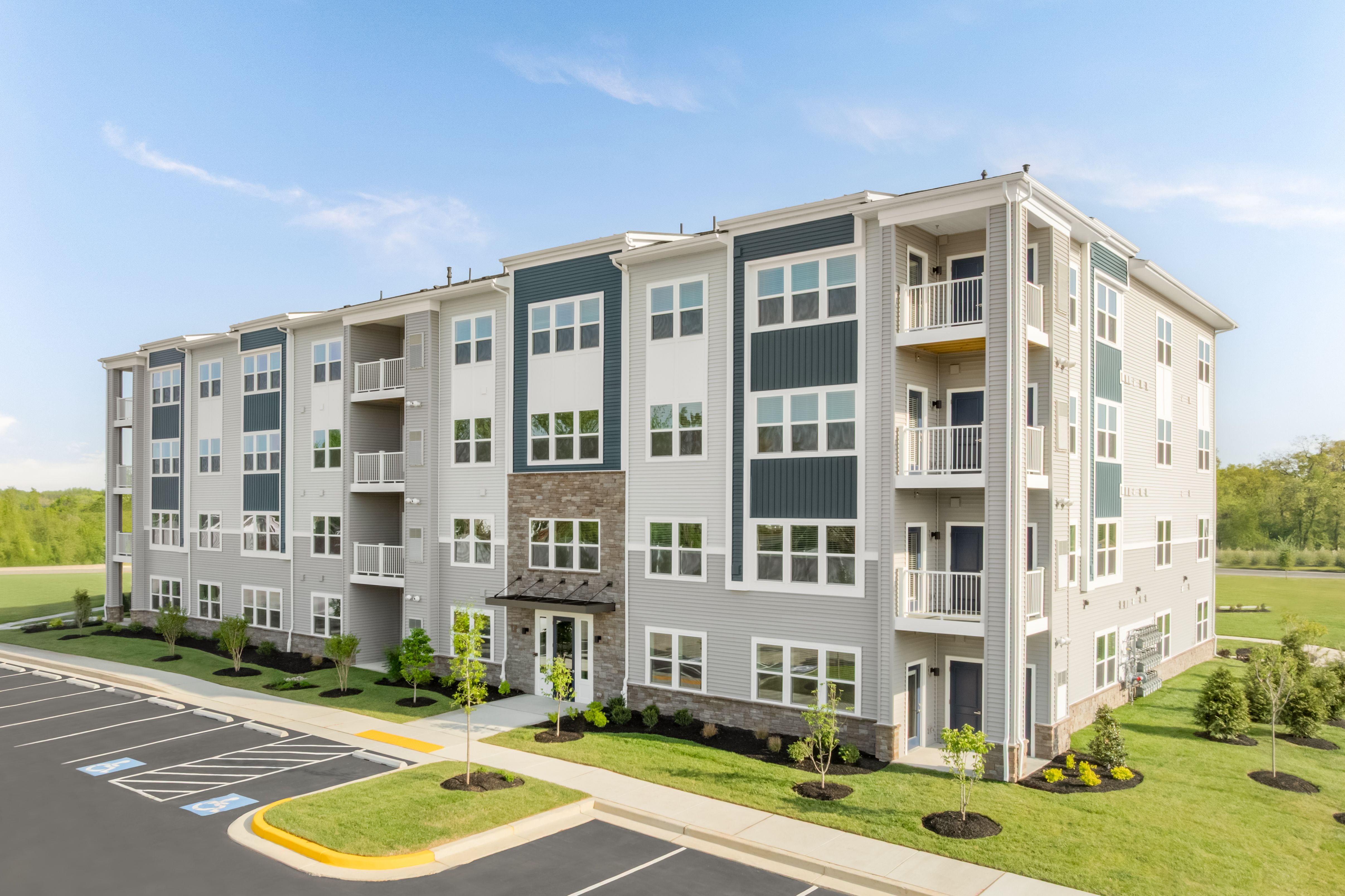 casa en Jacobsville 55+ Elevator Condos por Ryan Homes