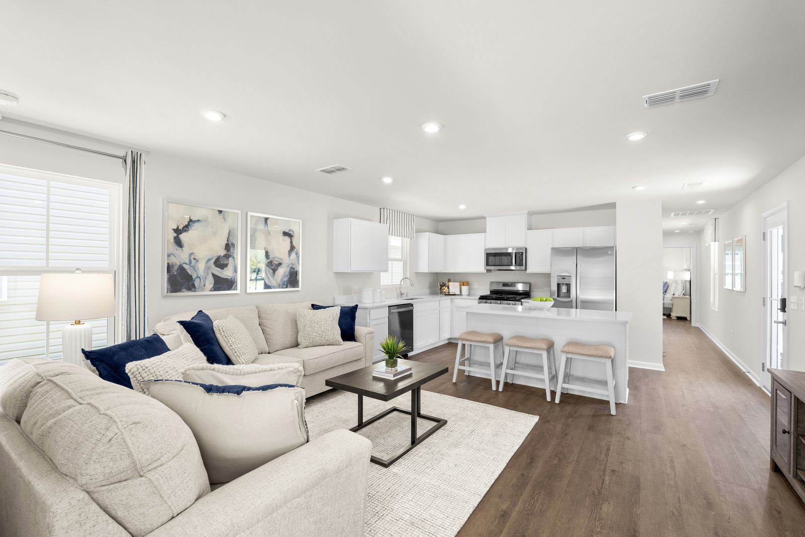 casa en Middle Creek Village Coastal Cottages & Villas por Ryan Homes