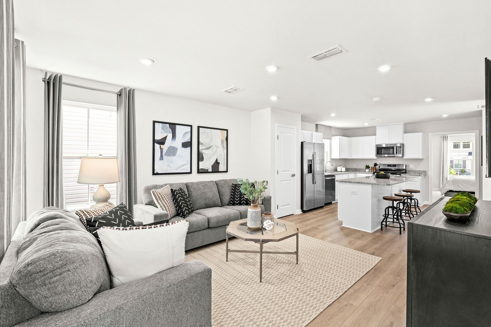 casa en Middle Creek Village Coastal Cottages & Villas por Ryan Homes