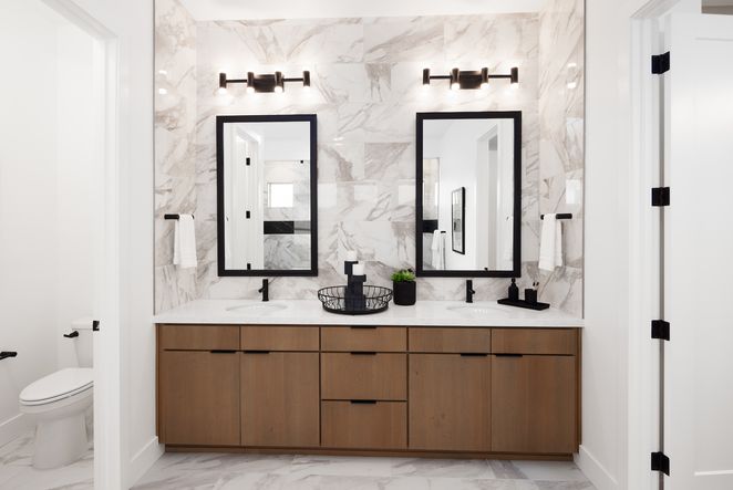 Plan 4 Primary Bathroom