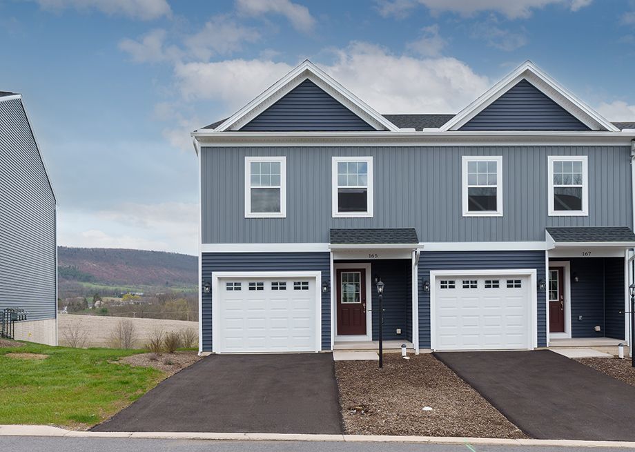 Steeplechase Townhomes - Pleasant Gap, PA