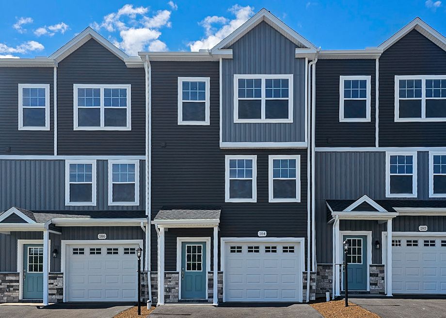 Redfield - Steeplechase Townhomes: Pleasant Gap, Pennsylvania - S&A Homes