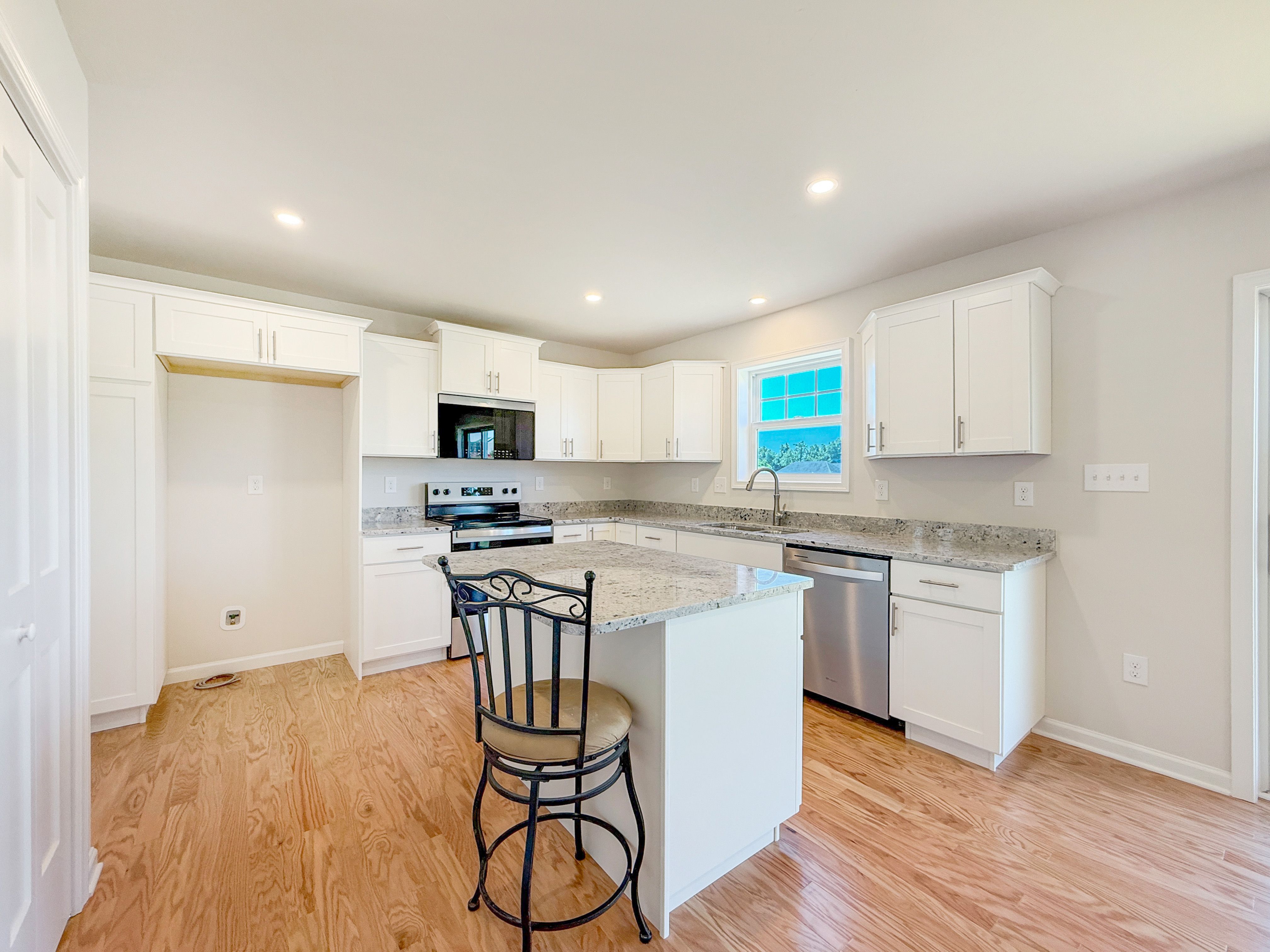 Greenwood C | Kitchen