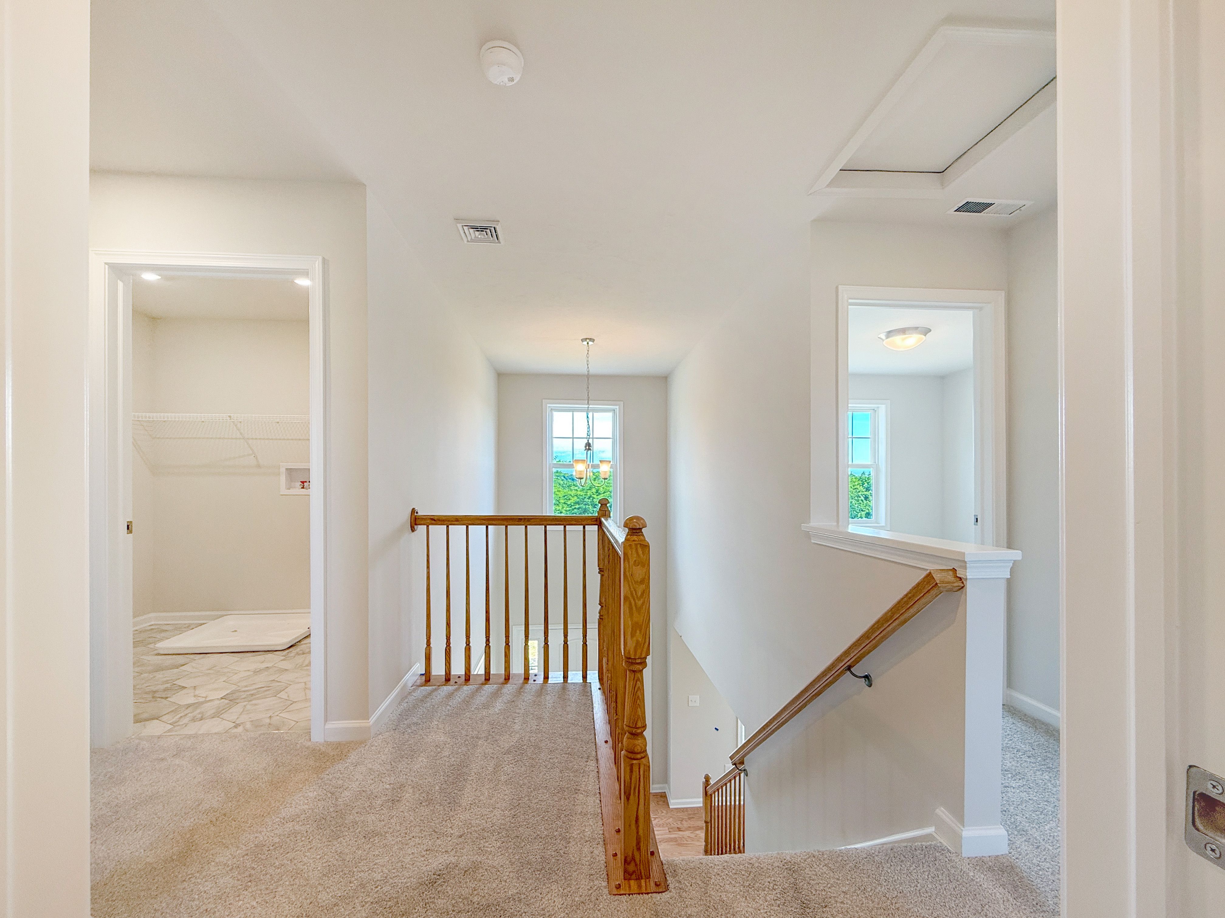 Greenwood C | Upper Level Hallway