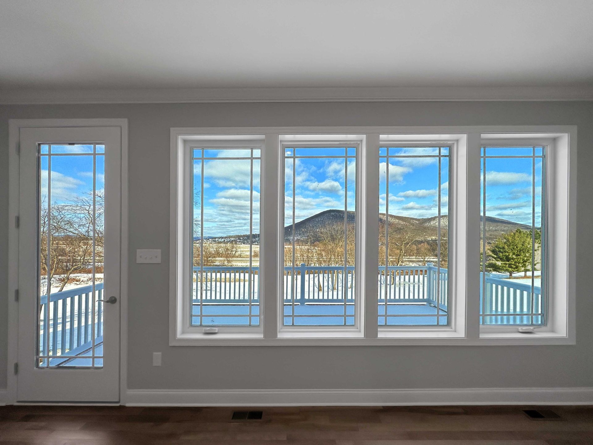 Chatham Family Room - Wall of Windows