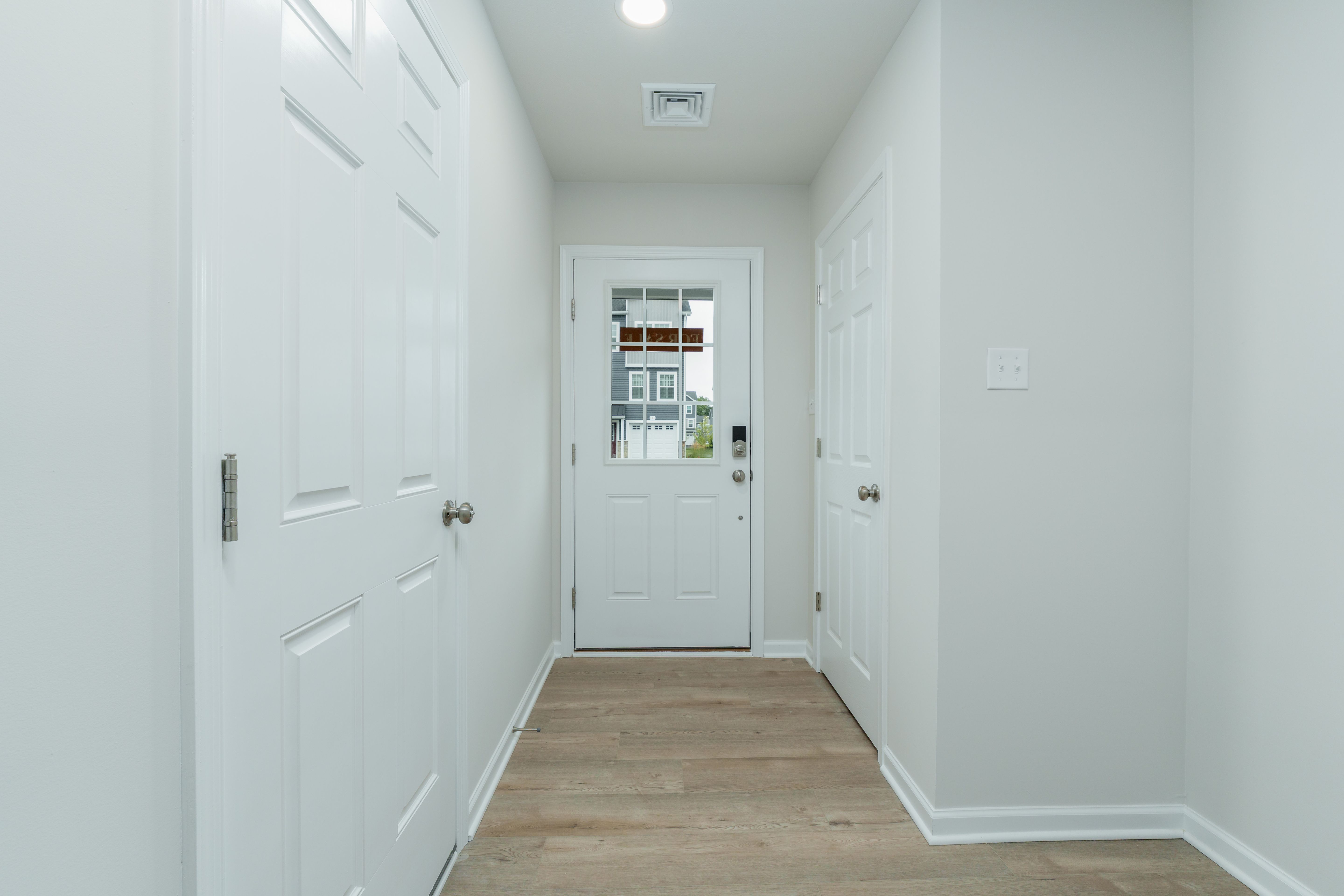 Bradfield-GP157-Foyer-2