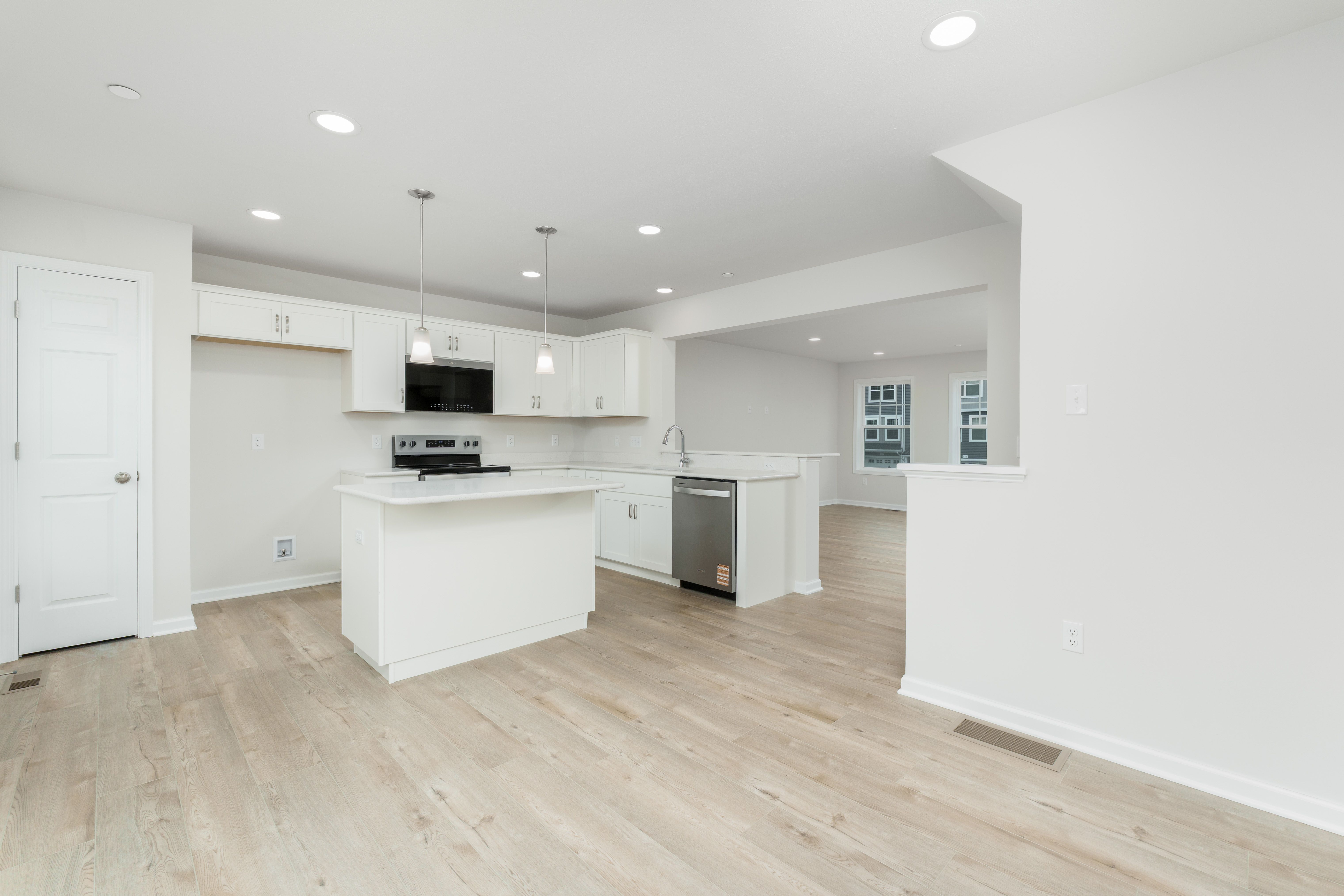 Bradfield-GP157-Kitchen-Dining-2