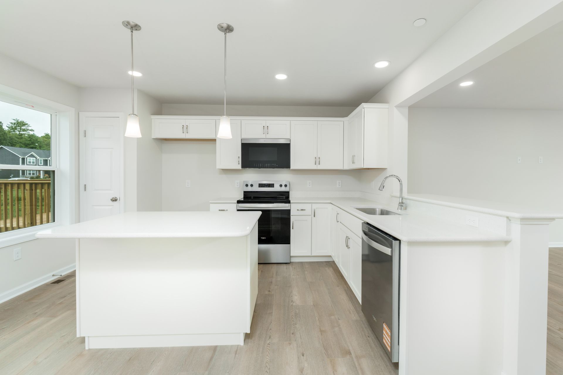 Bradfield-GP157-Kitchen-Dining-1