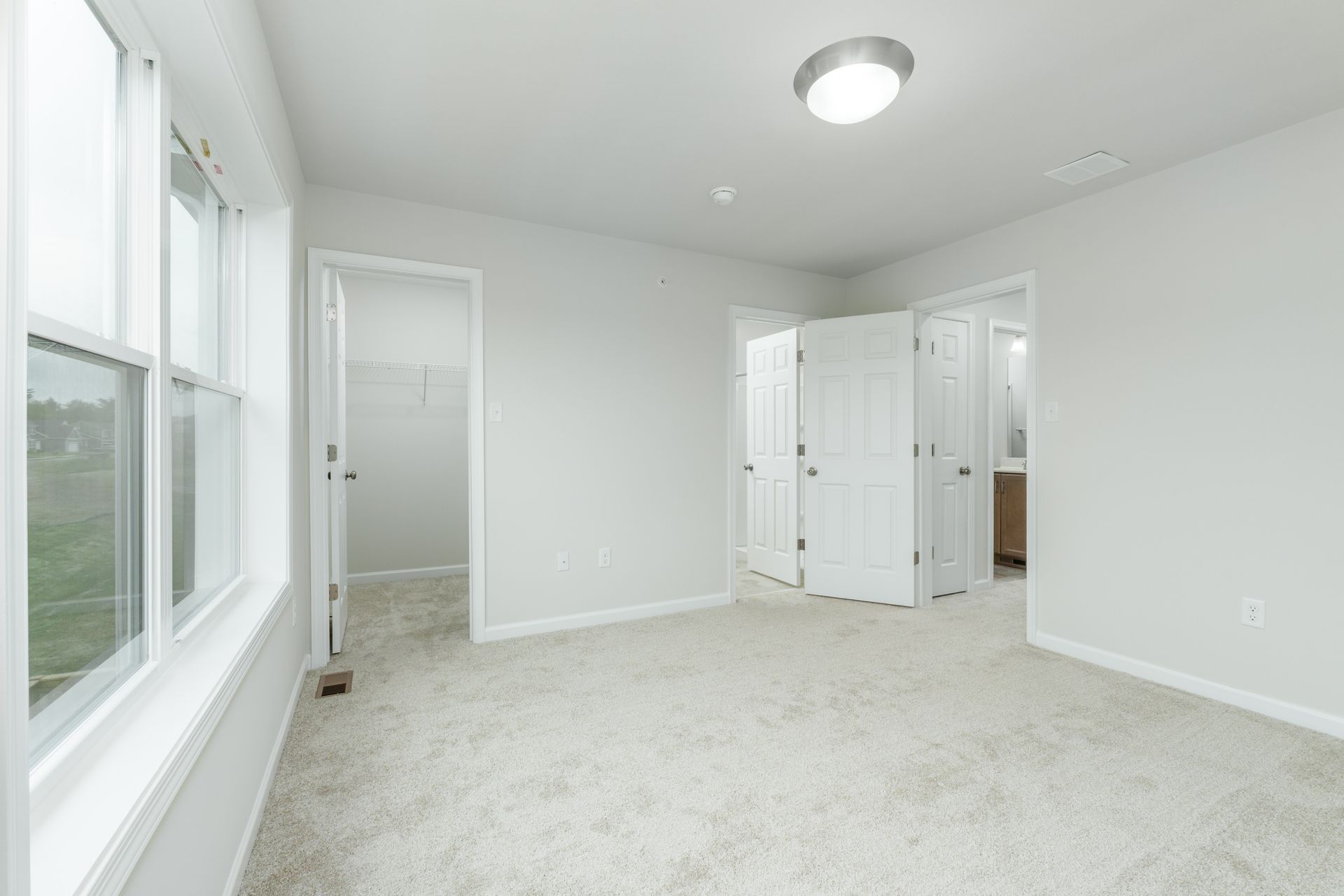 Bradfield-GP157-Owners-Bedroom-2