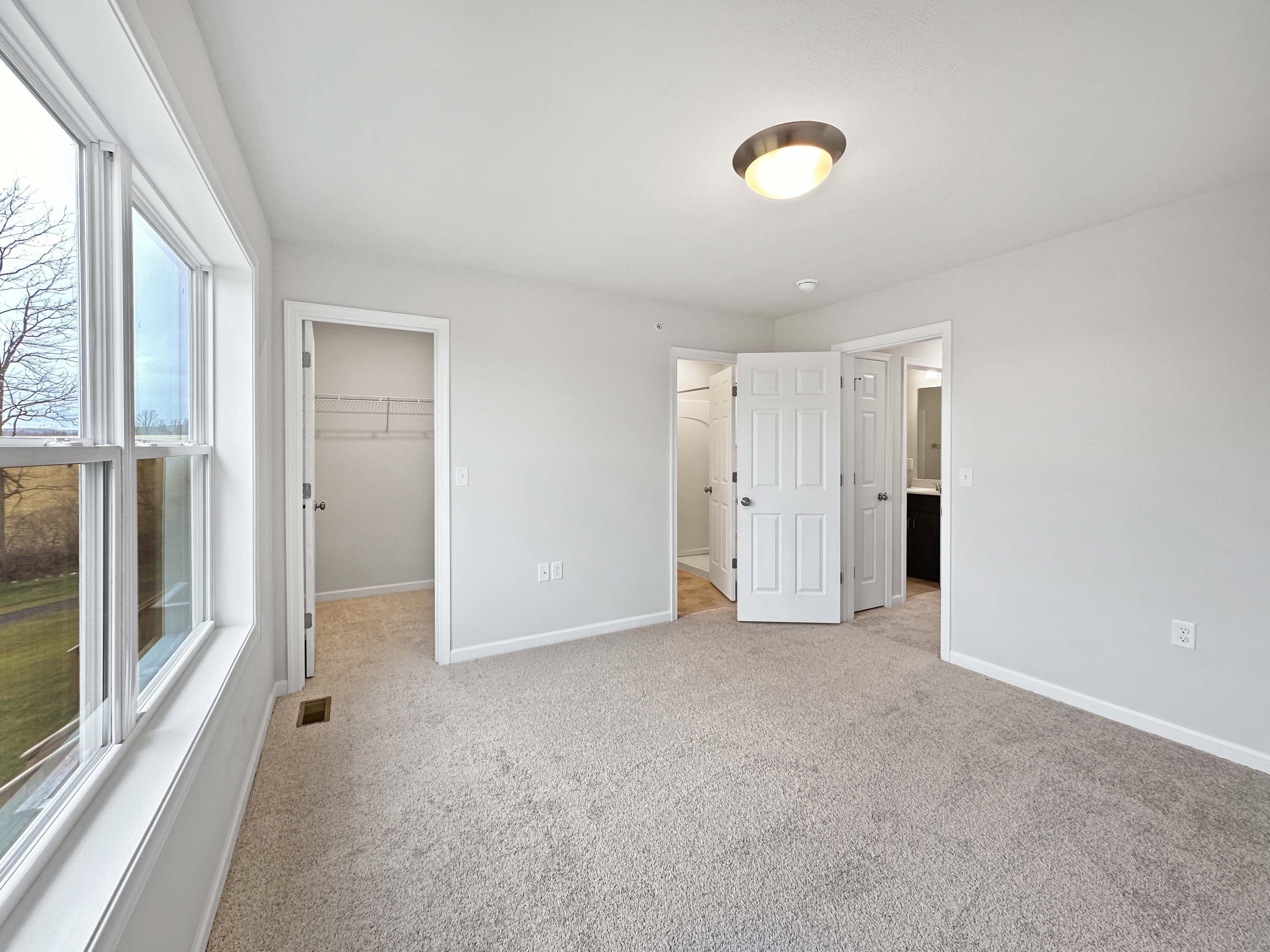 Redfield-Owners-Bedroom-1