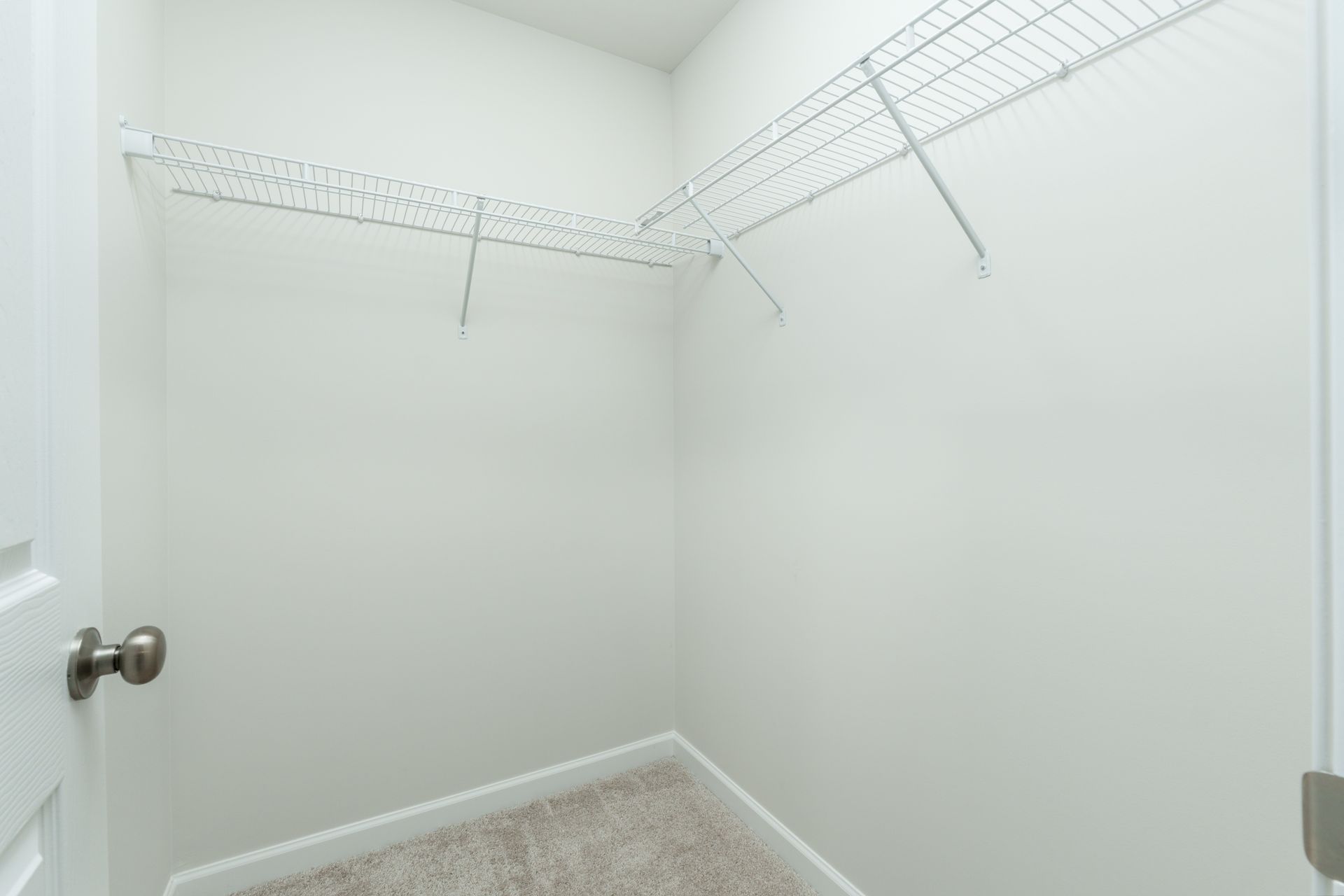 Bradfield-GP157-Owners-Closet-1