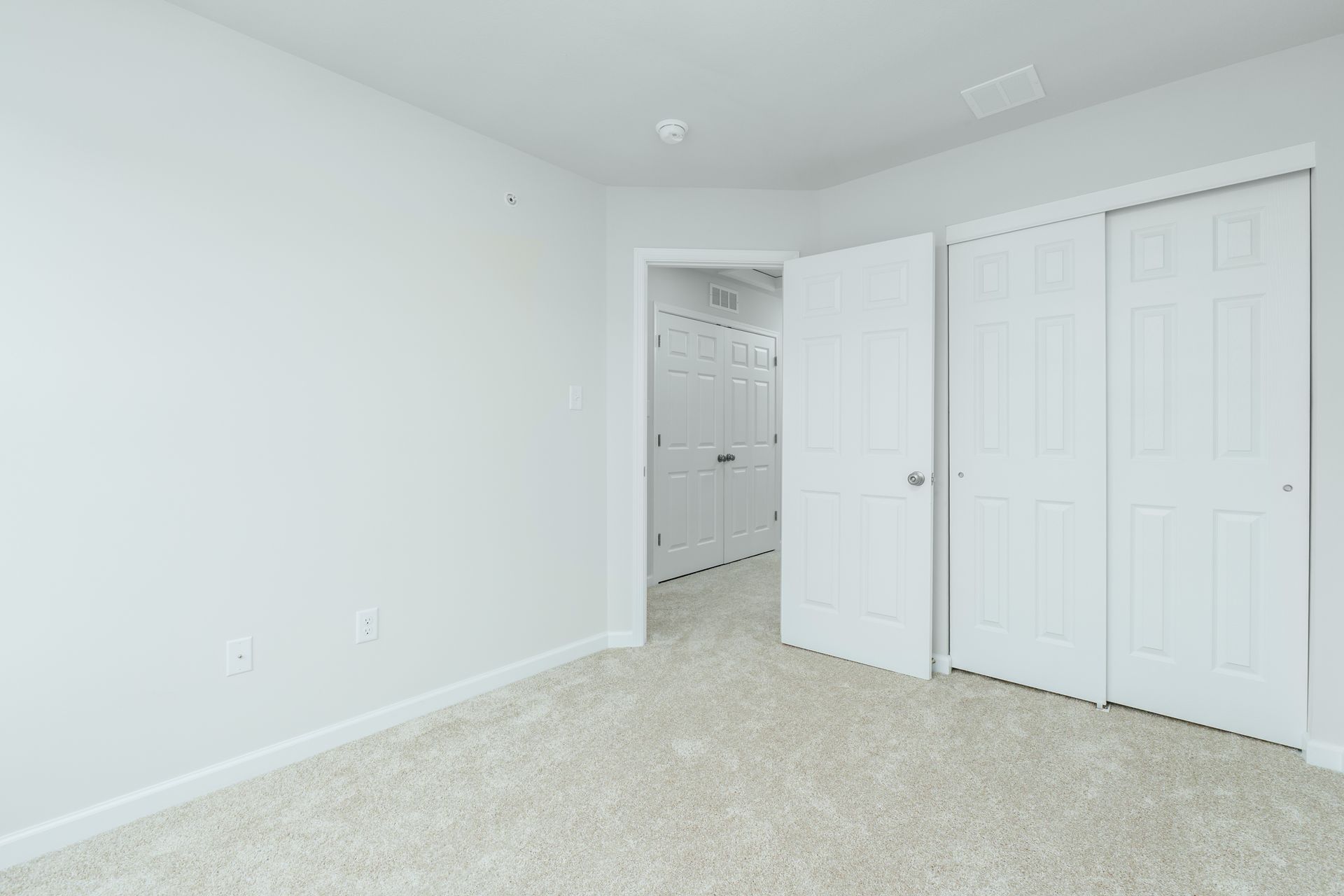 Bradfield-GP157-Bedroom-2-2