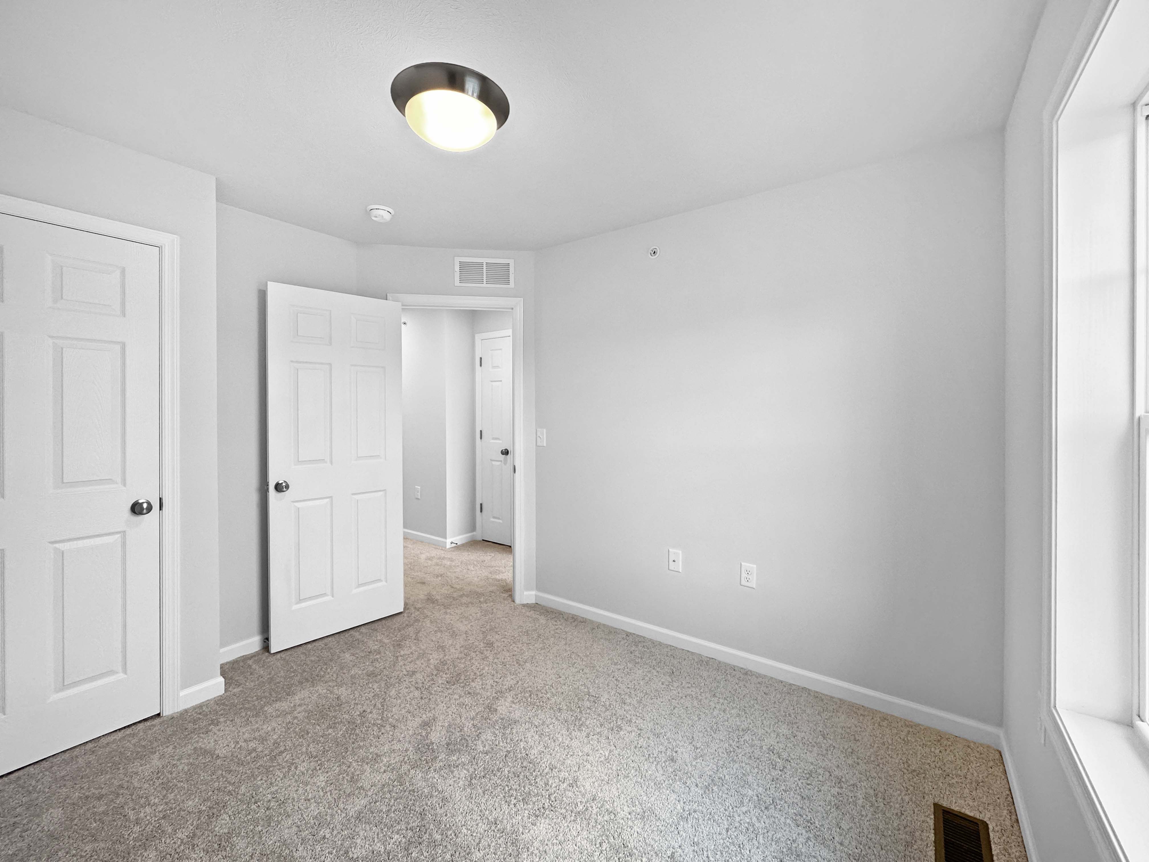 Redfield-Bedroom-3.1