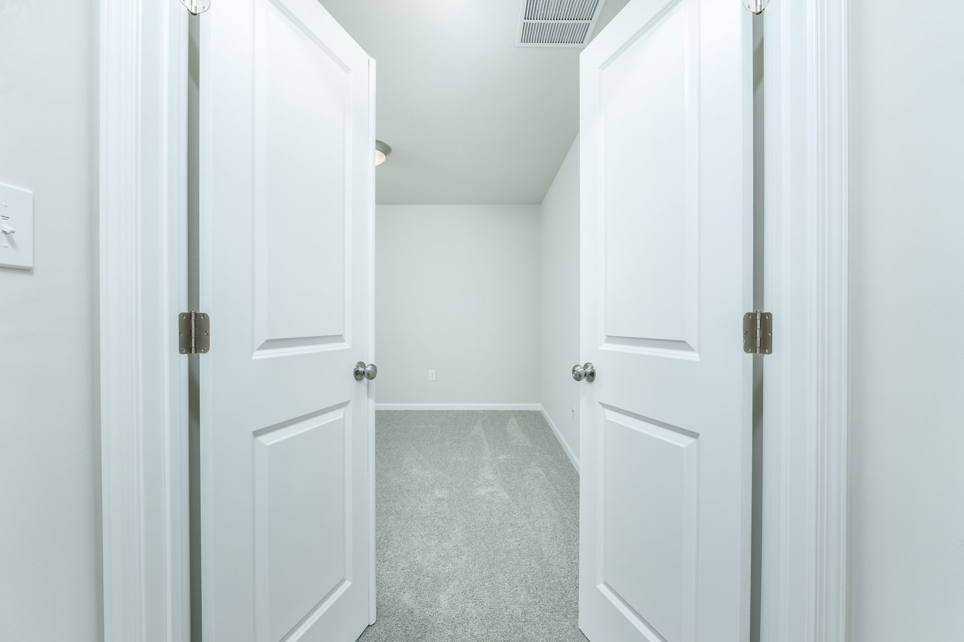 Elmcrest-C-DF67-Bedroom-3-1