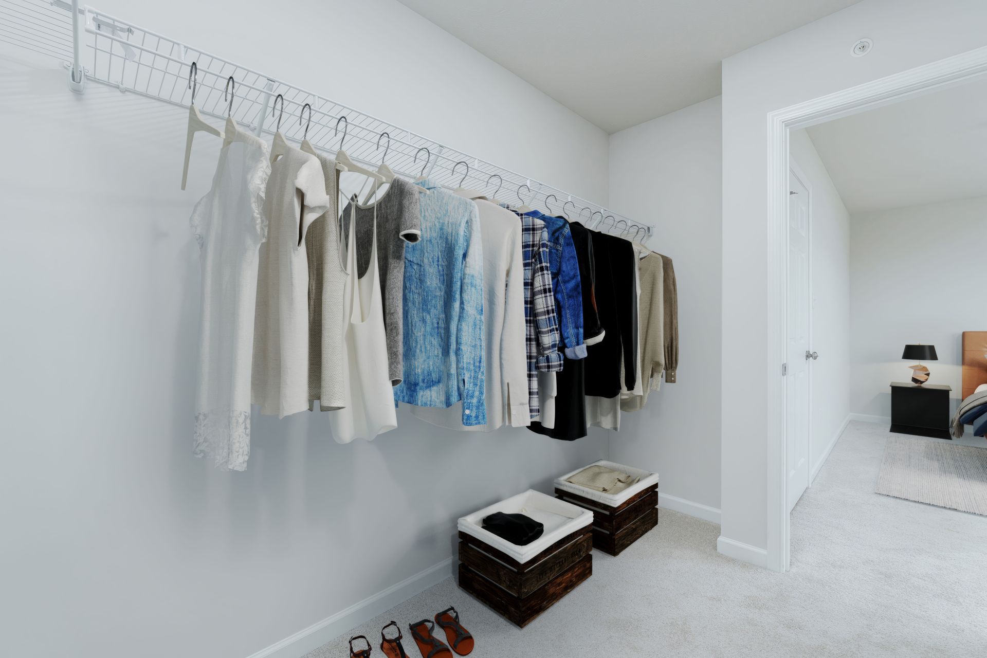 Woodfield-GP127-Owner-Closet-1-VS