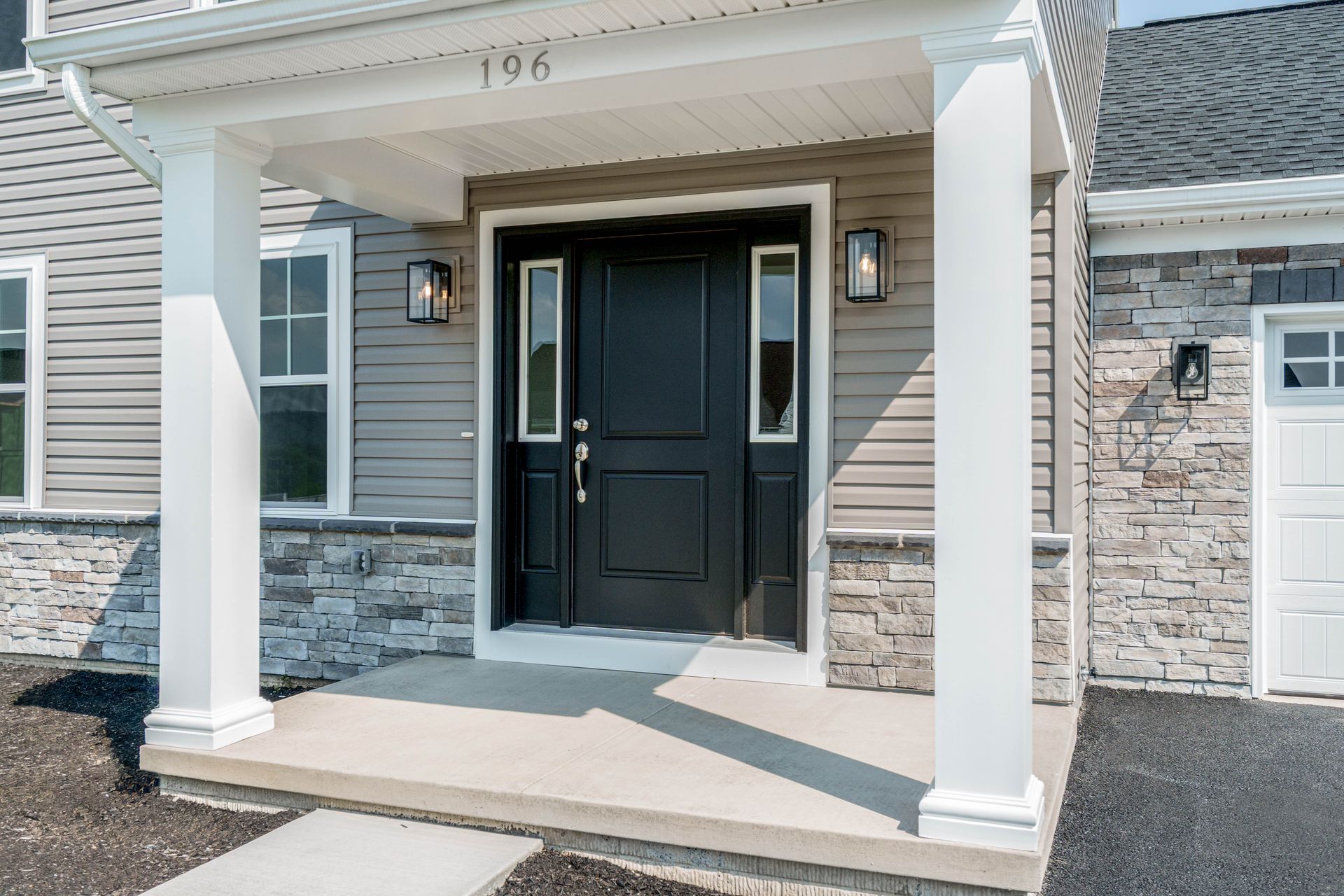 Monroe-B-GP212-Exterior-Porch-1