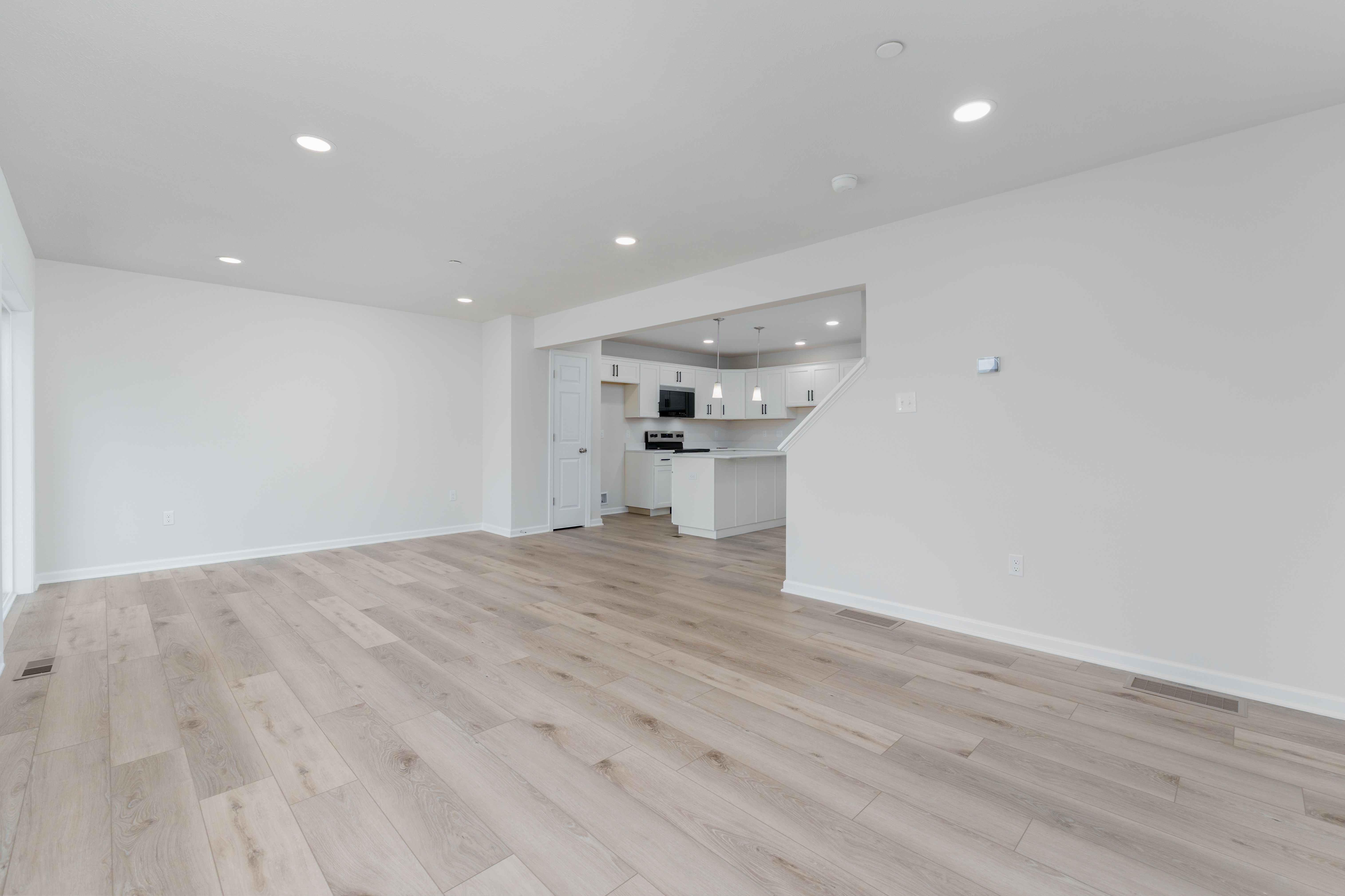 Woodfield-GP127-155-JackPine-Great-Room-4