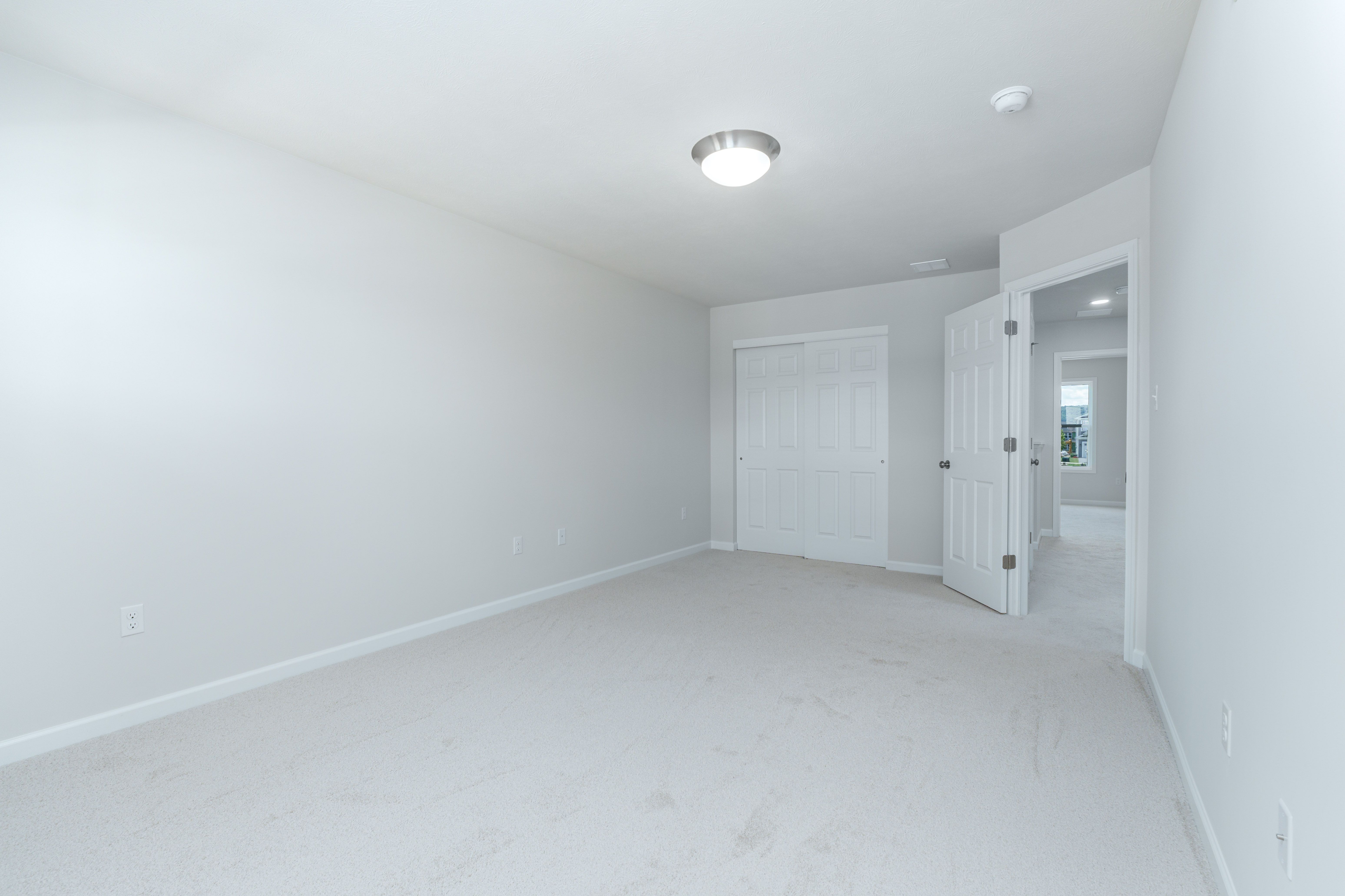 Woodfield-GP127-155-JackPine-Bedroom-2-2
