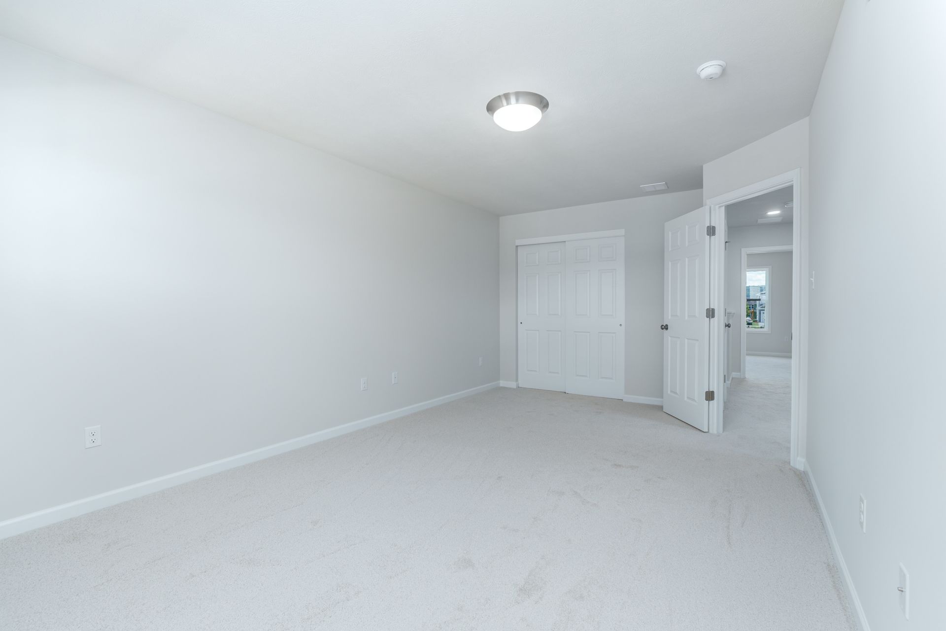 Woodfield-GP127-155-JackPine-Bedroom-2-2