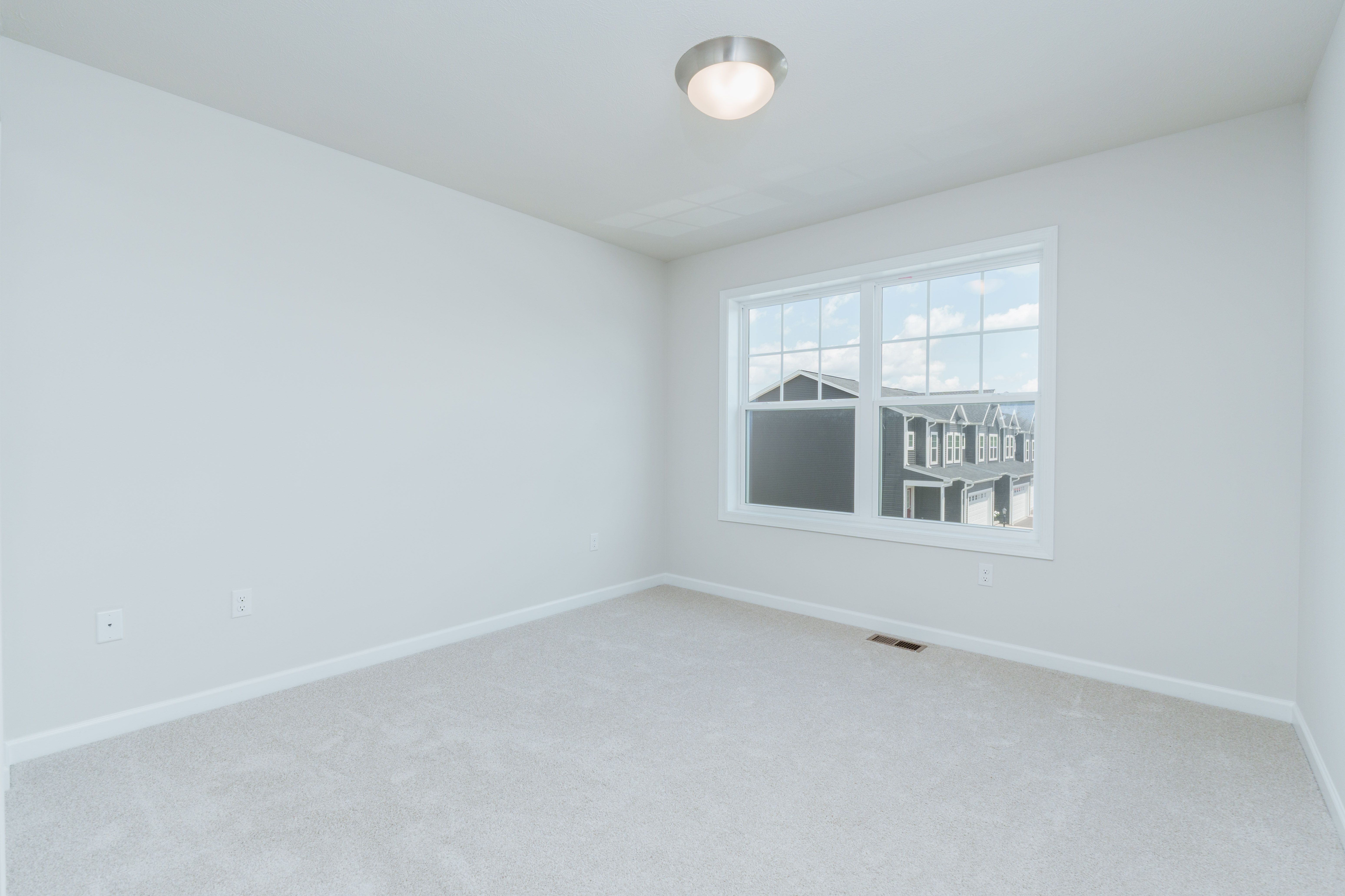 Woodfield-GP127-155-JackPine-Bedroom-3-1