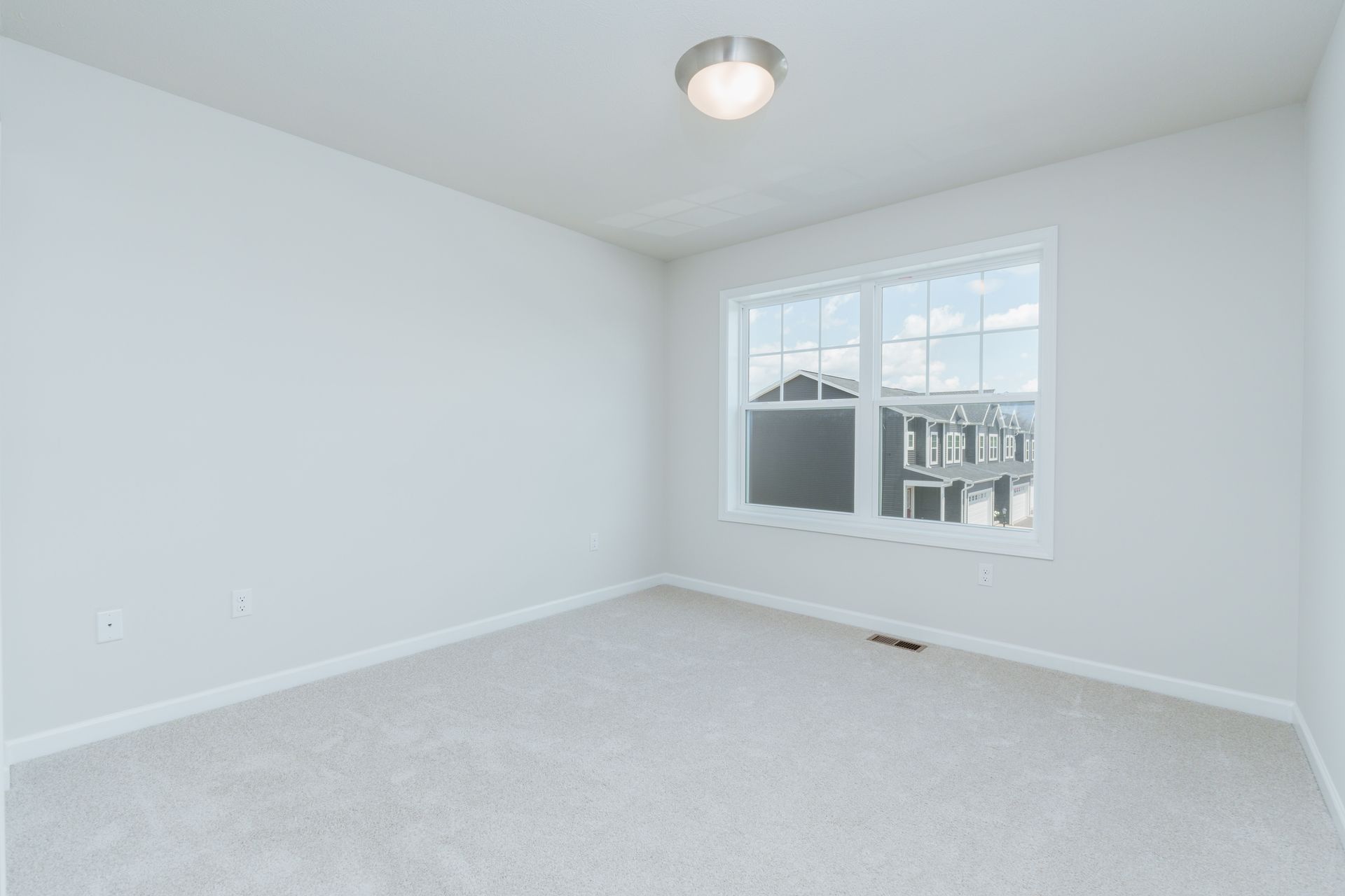 Woodfield-GP127-155-JackPine-Bedroom-3-1