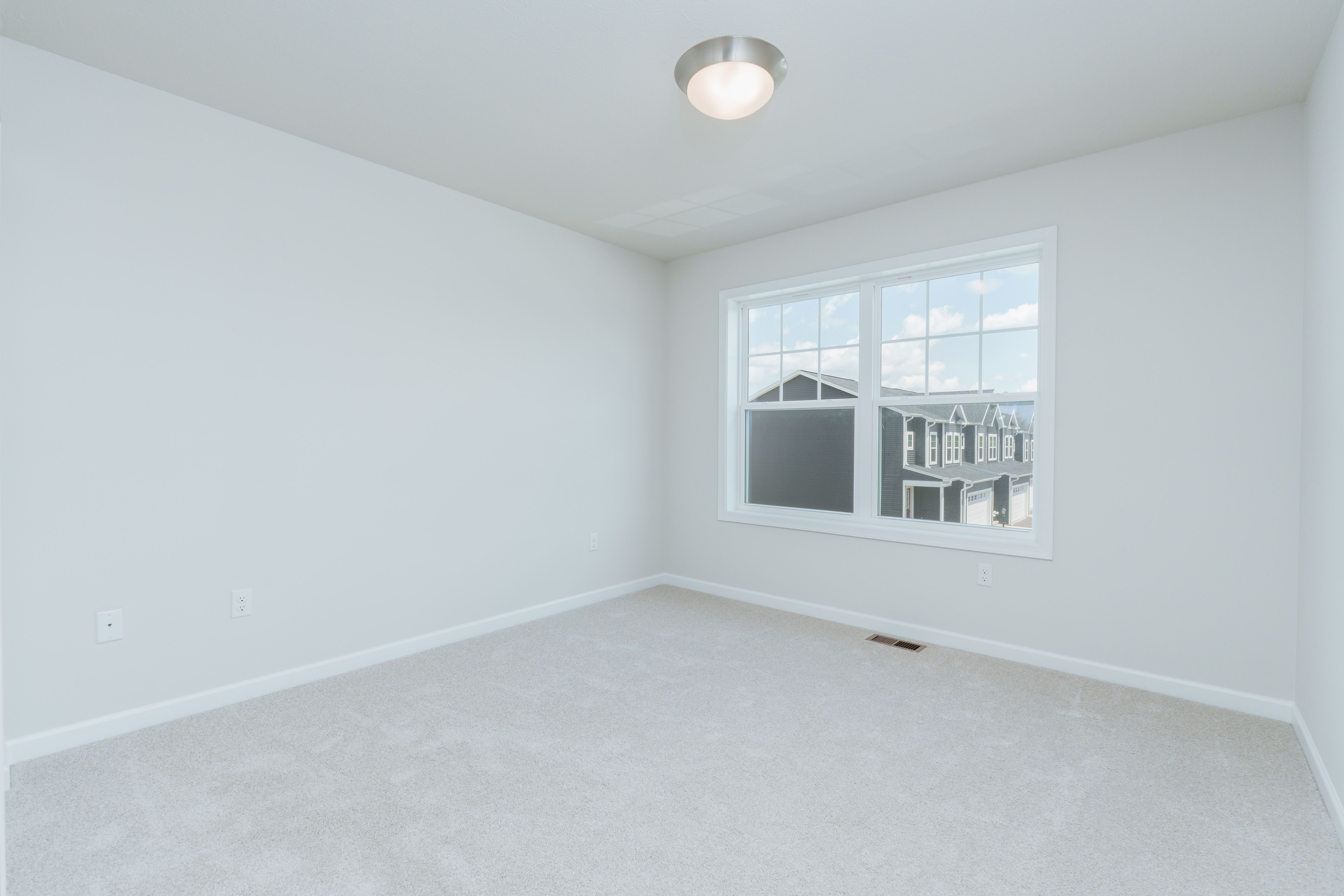 Woodfield-GP127-155-JackPine-Bedroom-3-1