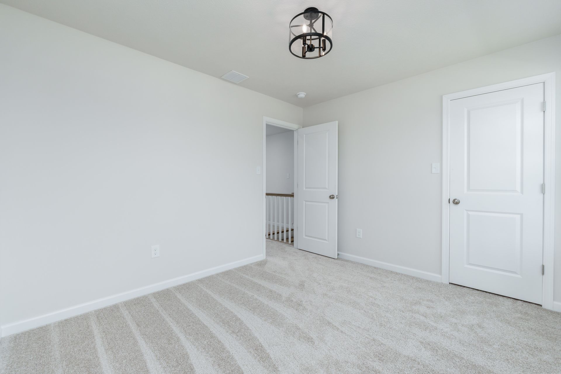 Monroe-B-GP212-Bedroom-3-2